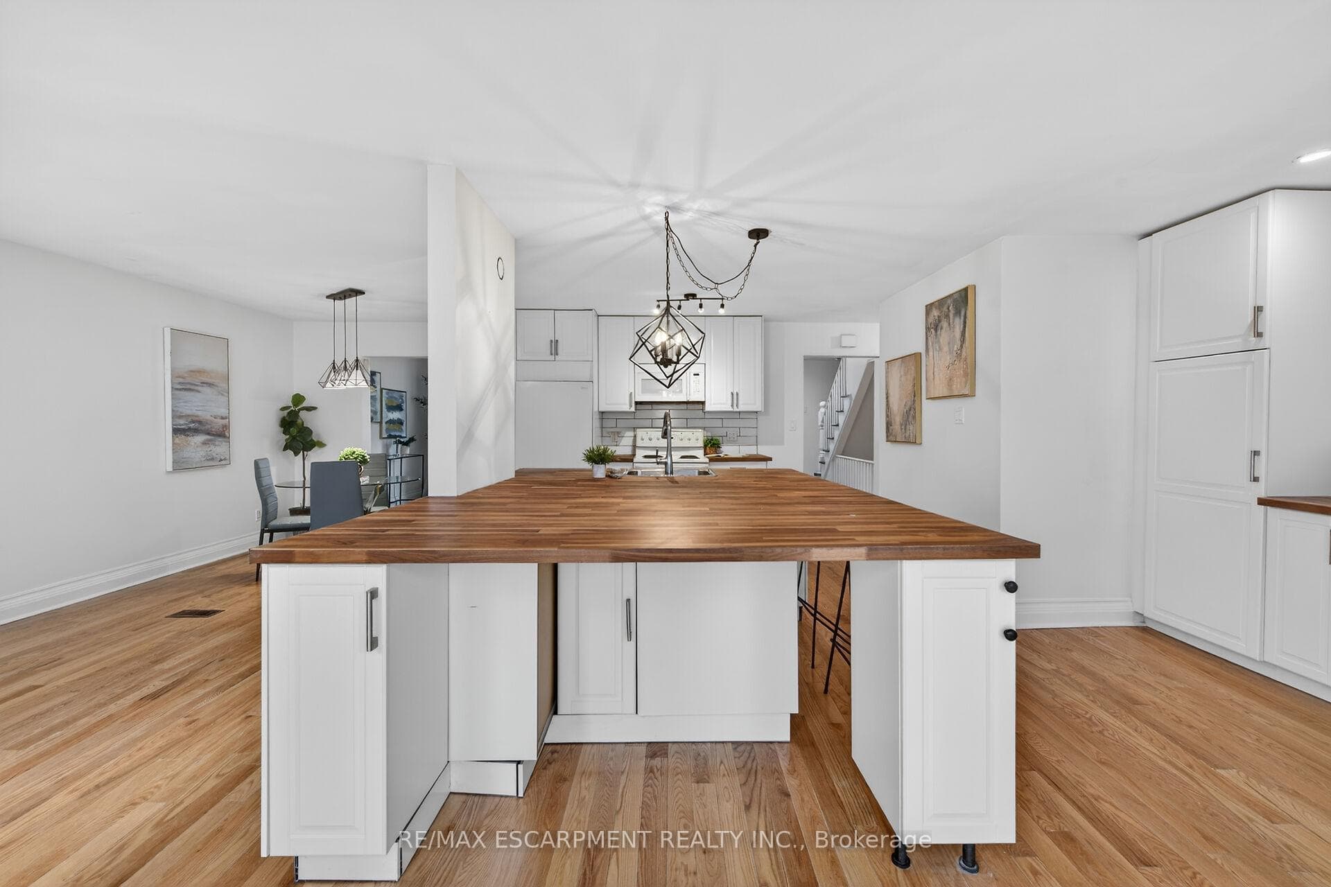 167 Darlington Drive photo 10