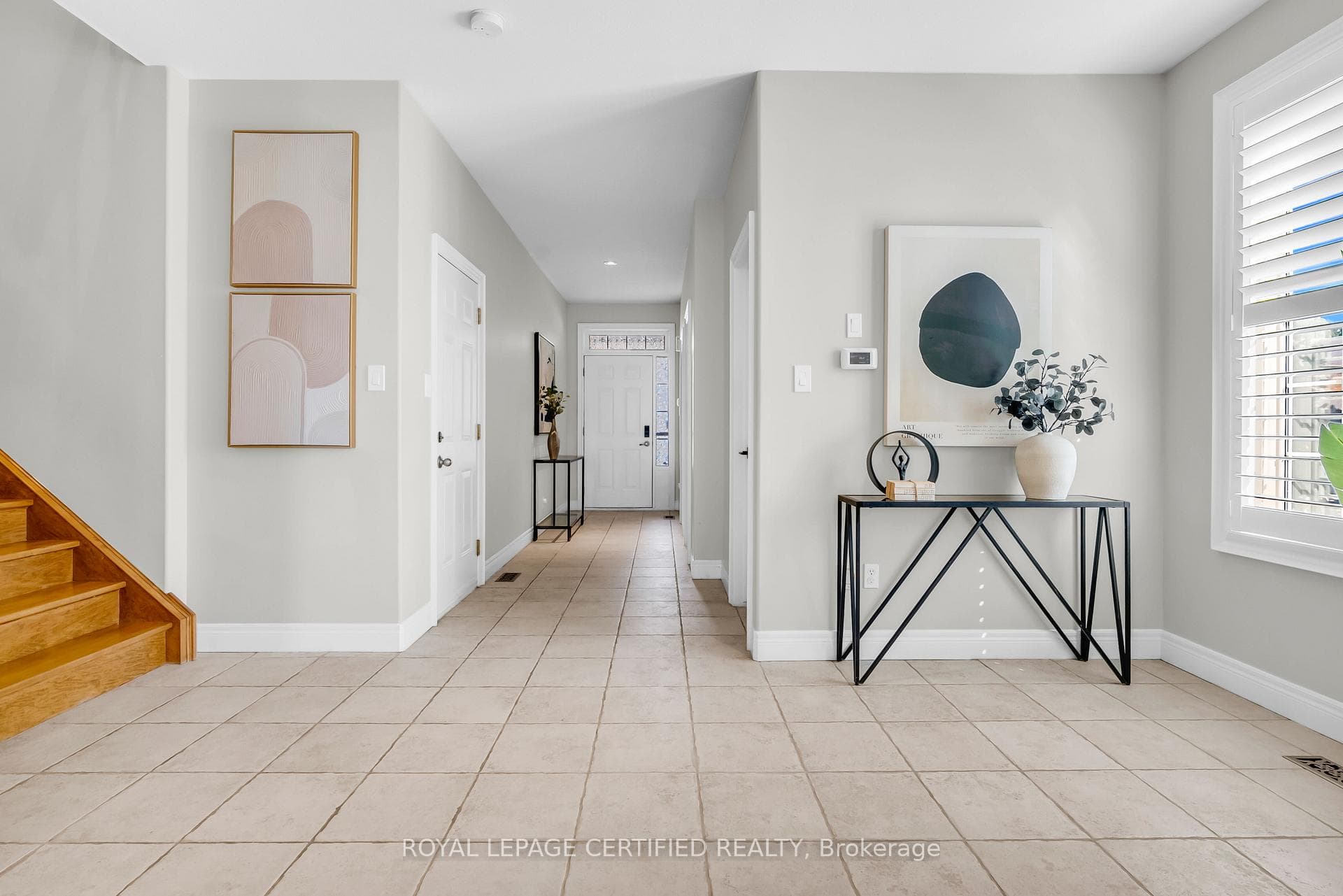 5279 Picketts Way photo 8