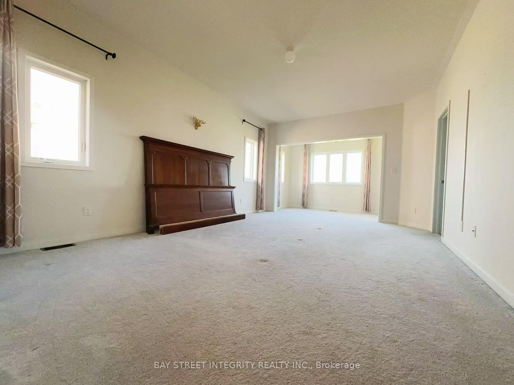 216 Elyse Court photo 5