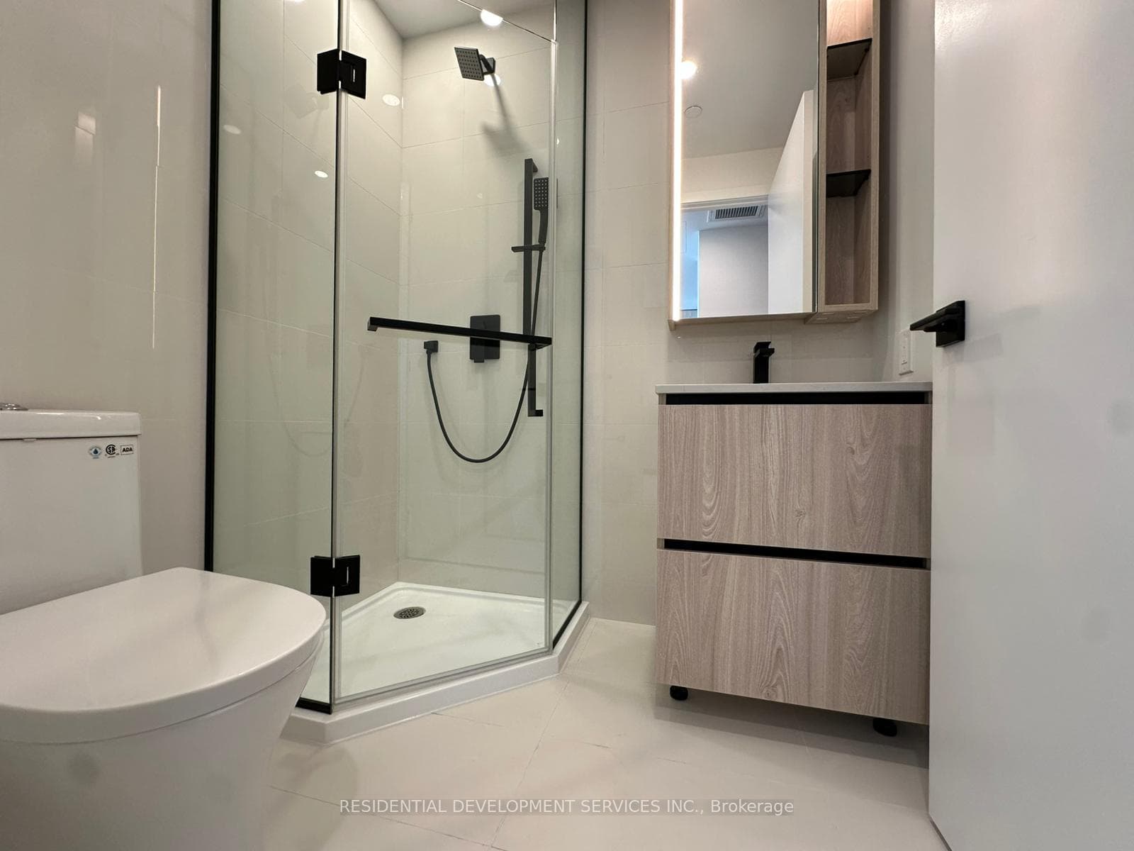 699 Sheppard Avenue Unit 623 photo 12