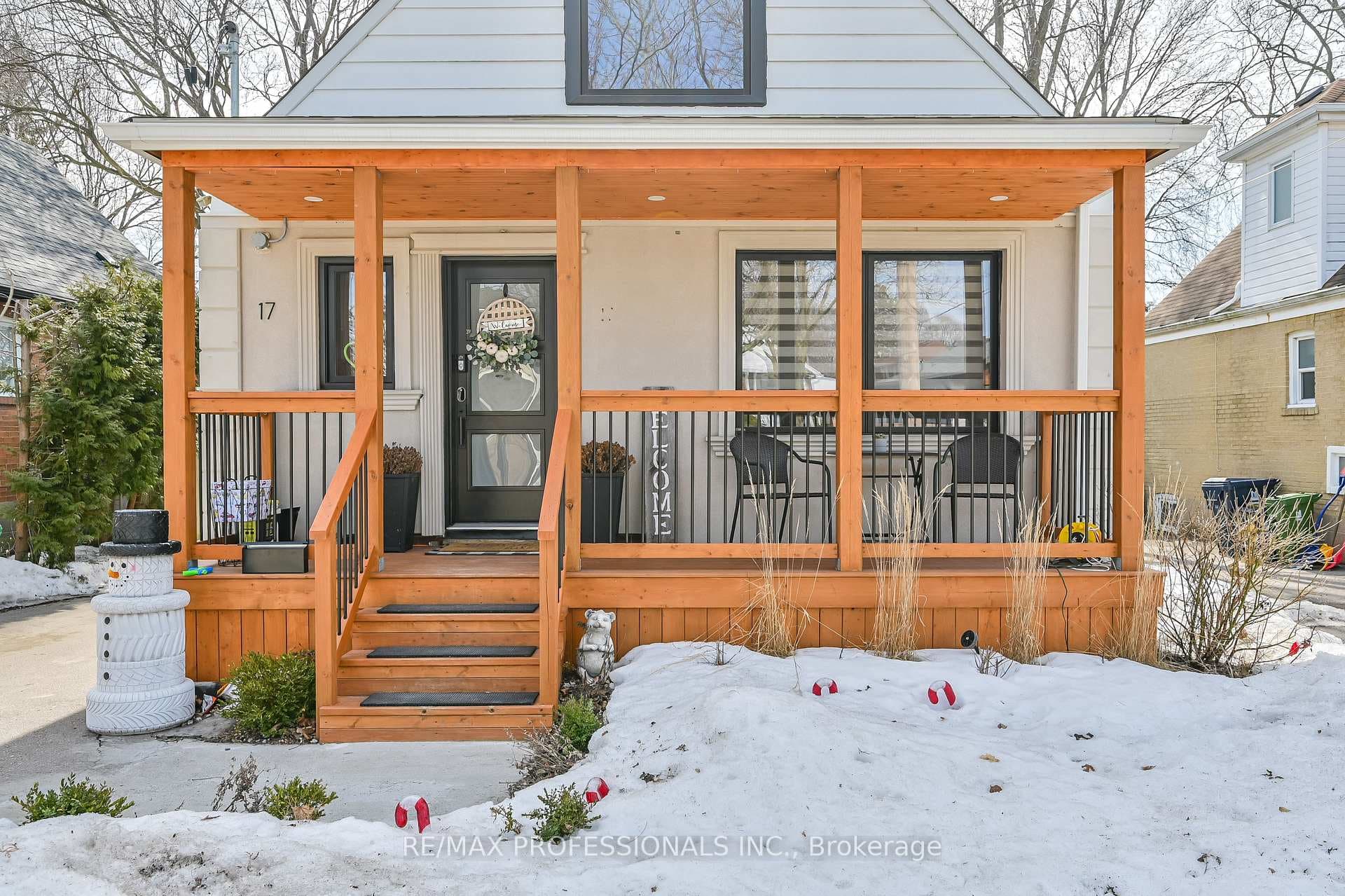 17 Hollydene Road photo 3