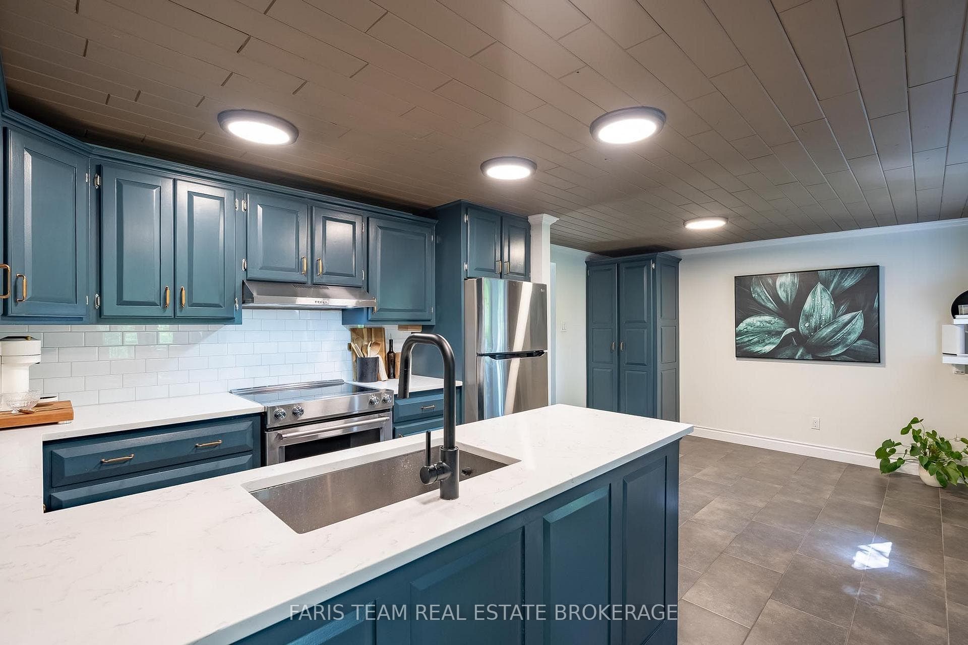 49 Huronwoods Drive photo 10