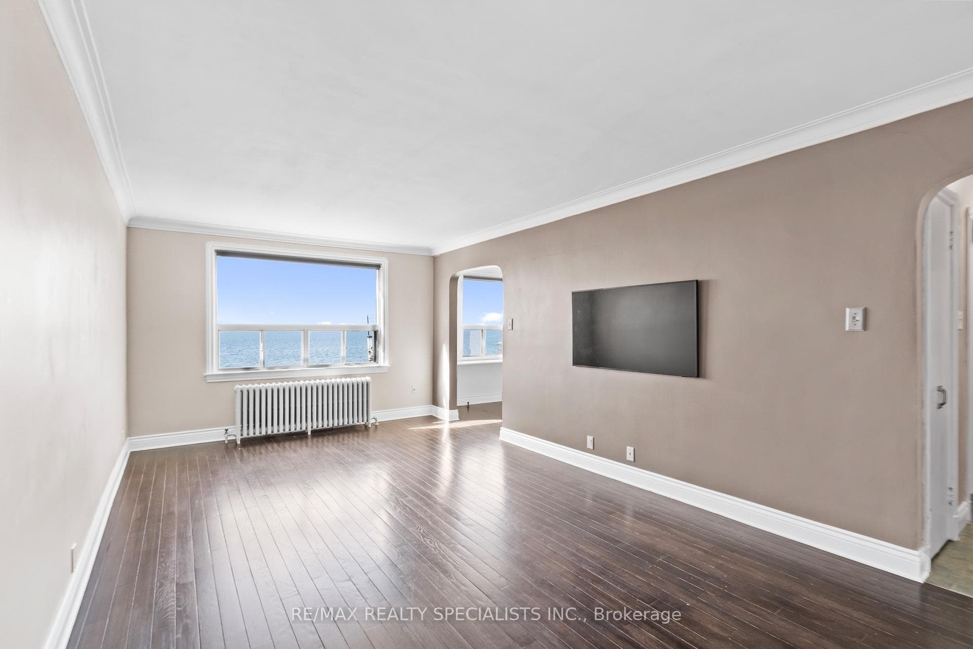 2697 Lake Shore Boulevard Unit 25 photo 4