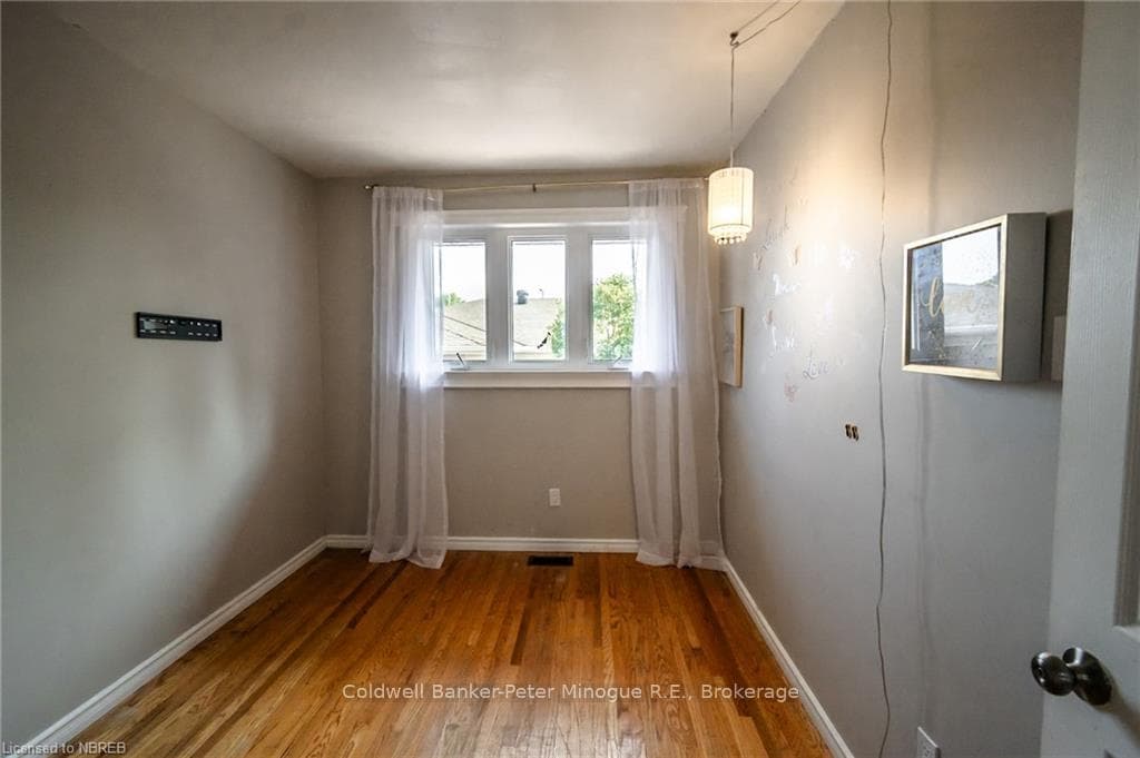 61 STRATHCONA Drive photo 21