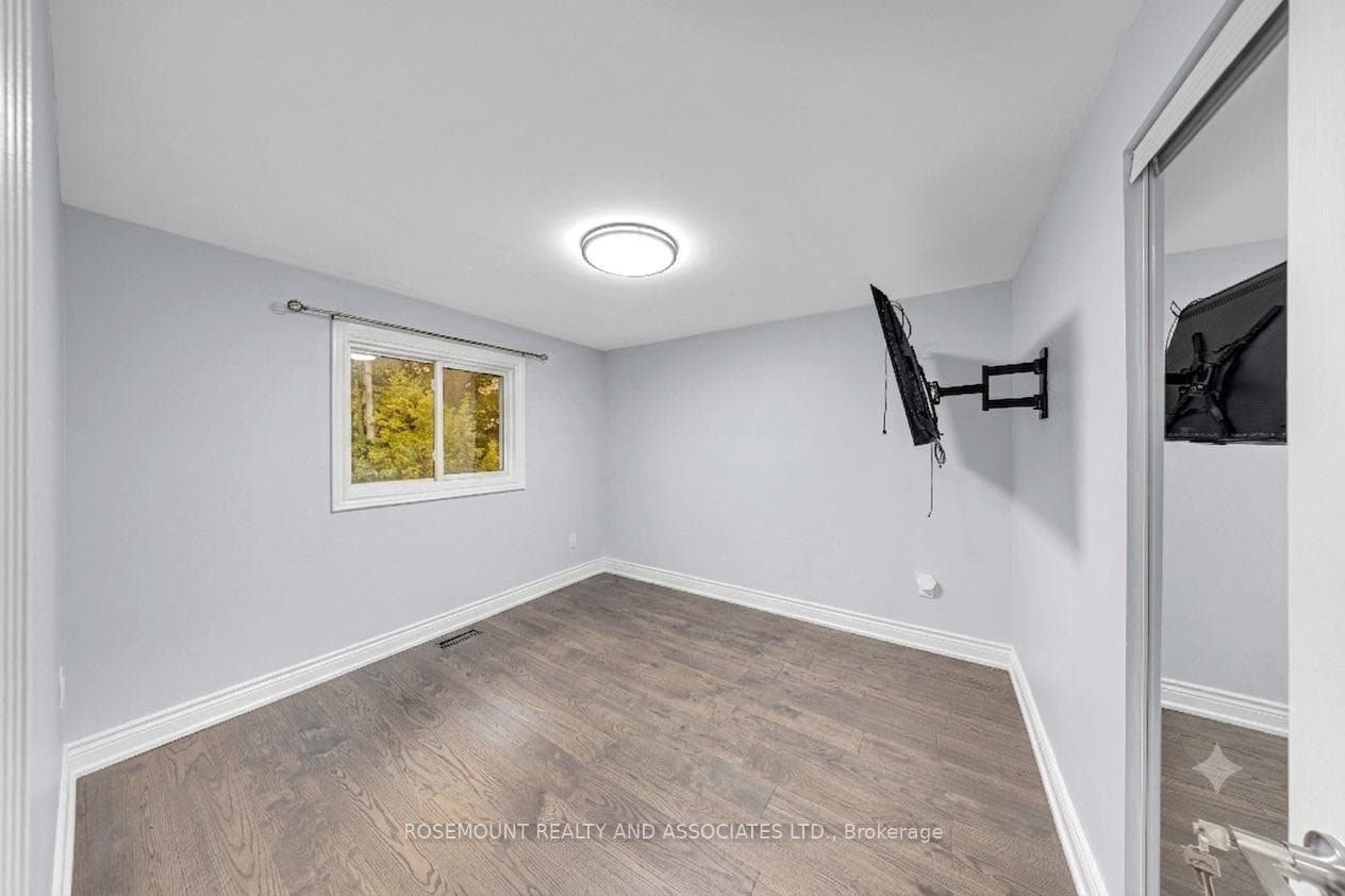 95 Rotherglen N Road photo 20
