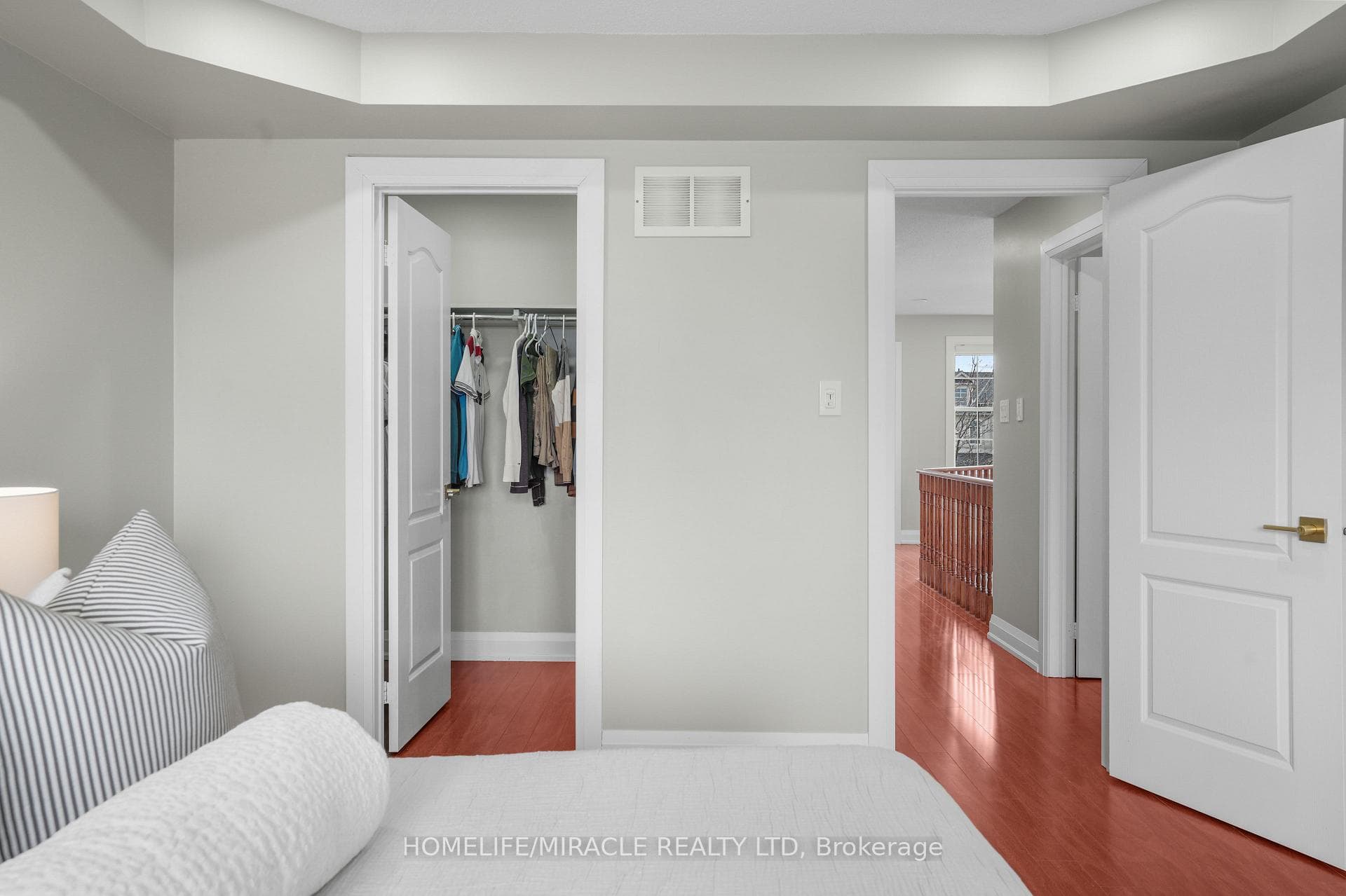 53 Thoroughbred Boulevard photo 23