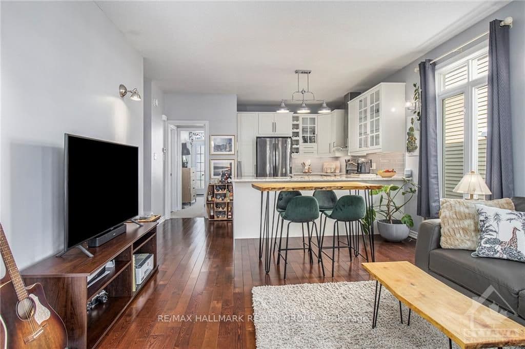 360 ROYAL FERN Way photo 5