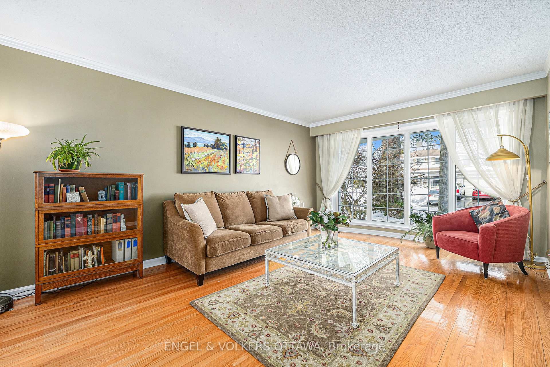 12 Woodburn Drive photo 6