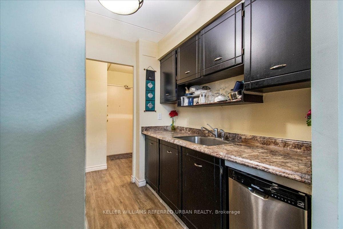 207 Galloway Road Unit 802 photo 13