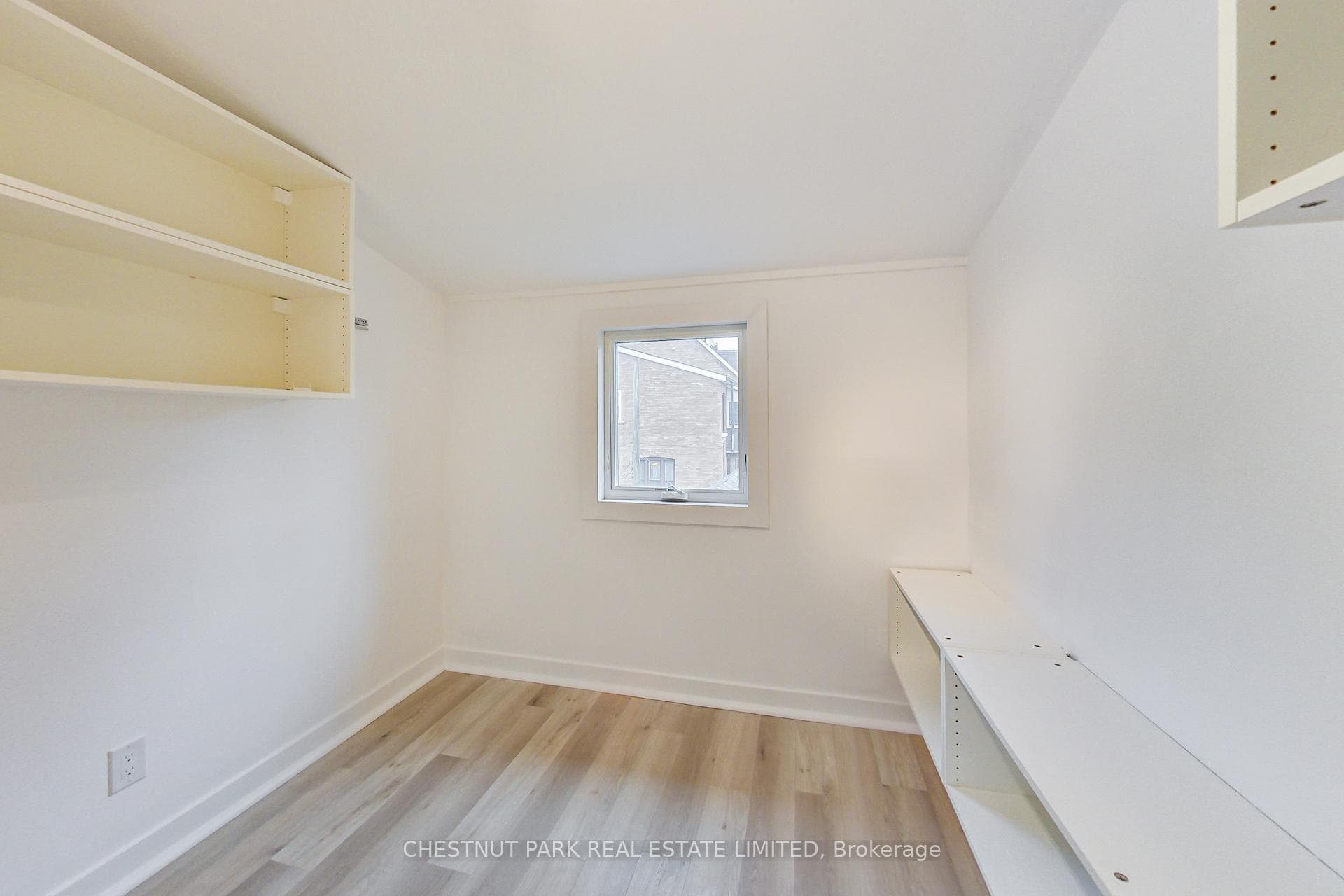 37 Tyndall Avenue Unit Upper photo 13