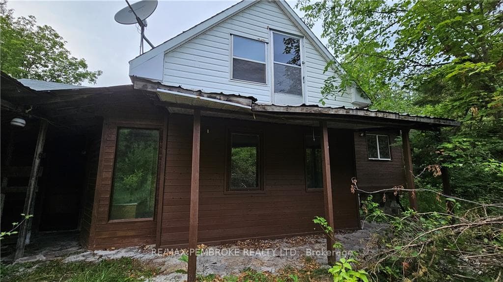 1810 HIGHWAY 132 photo 22