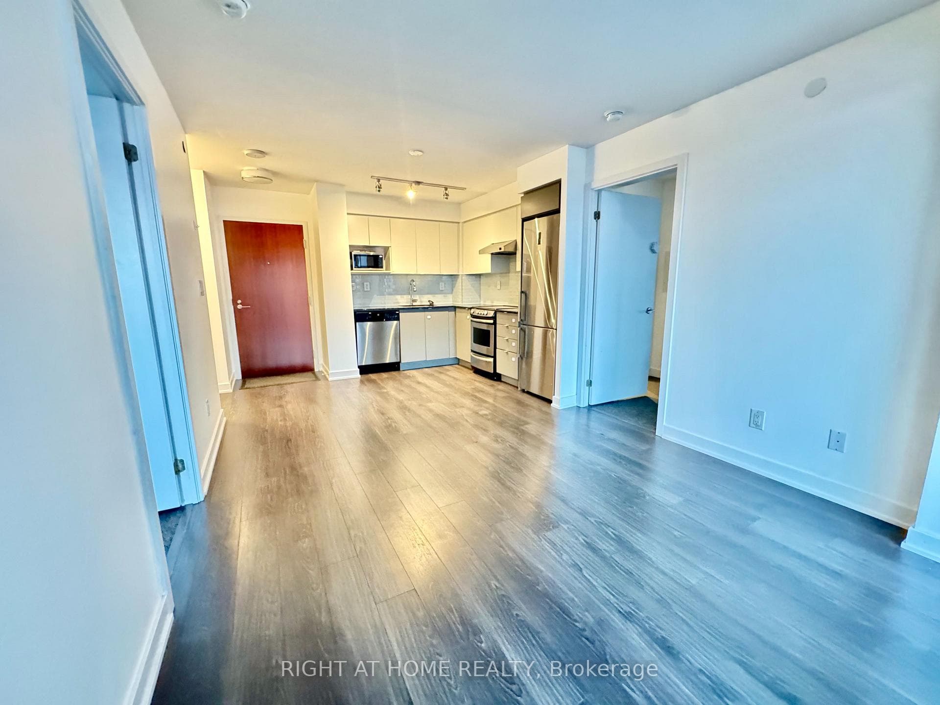 160 Flemington Road Unit 1022 photo 5