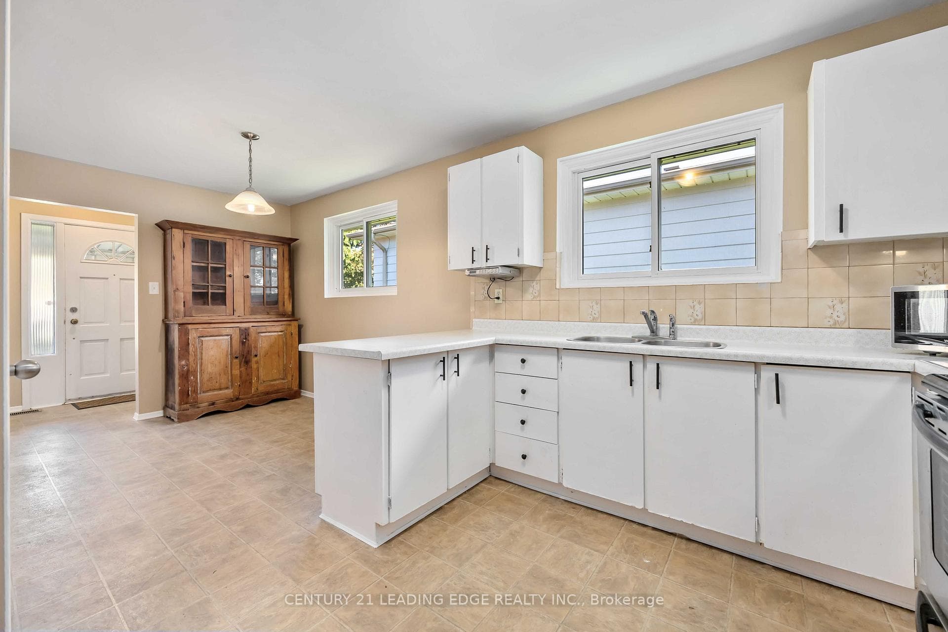 474 Rupert Avenue photo 12