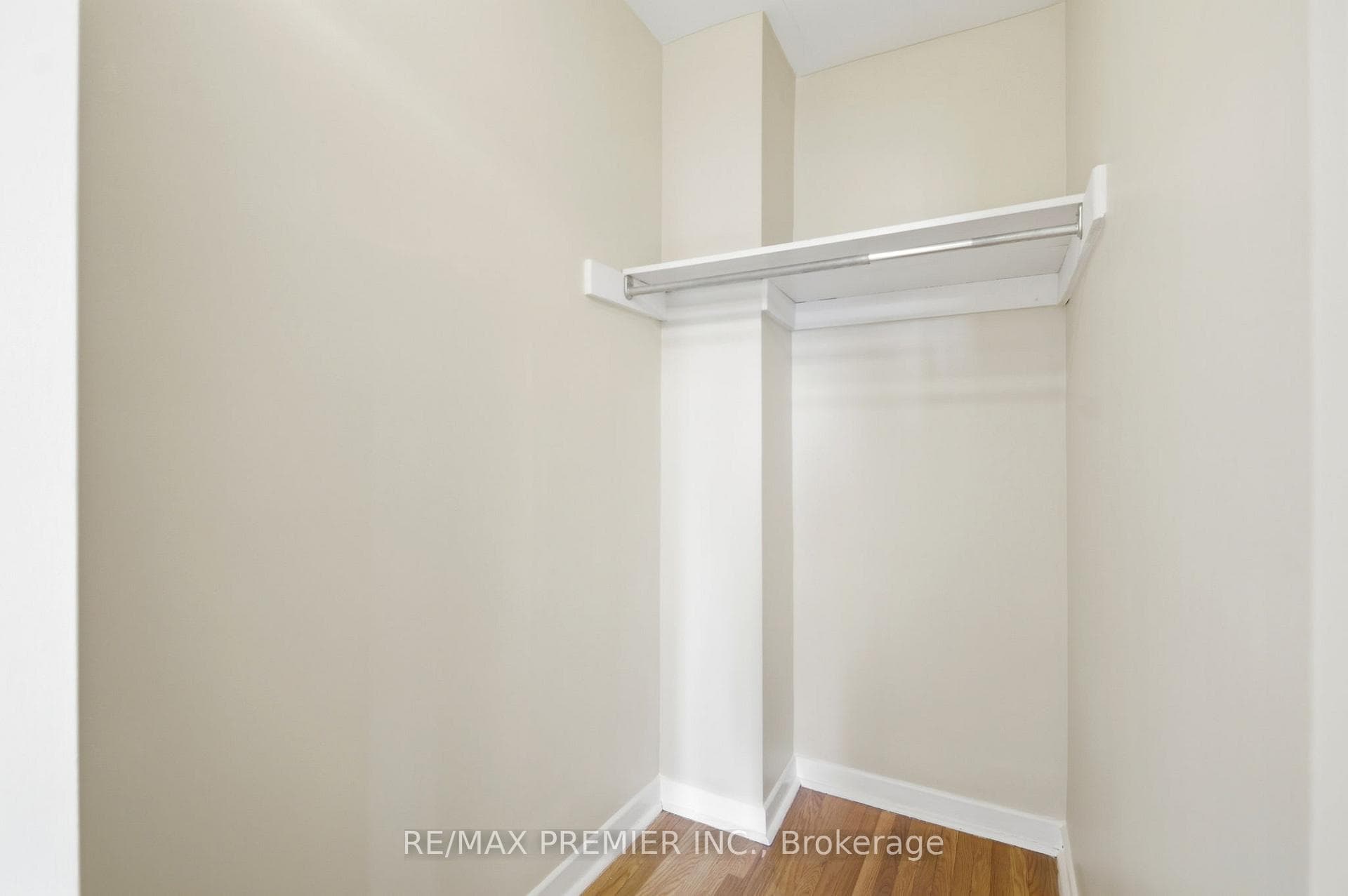 55 Plunkett Road photo 24