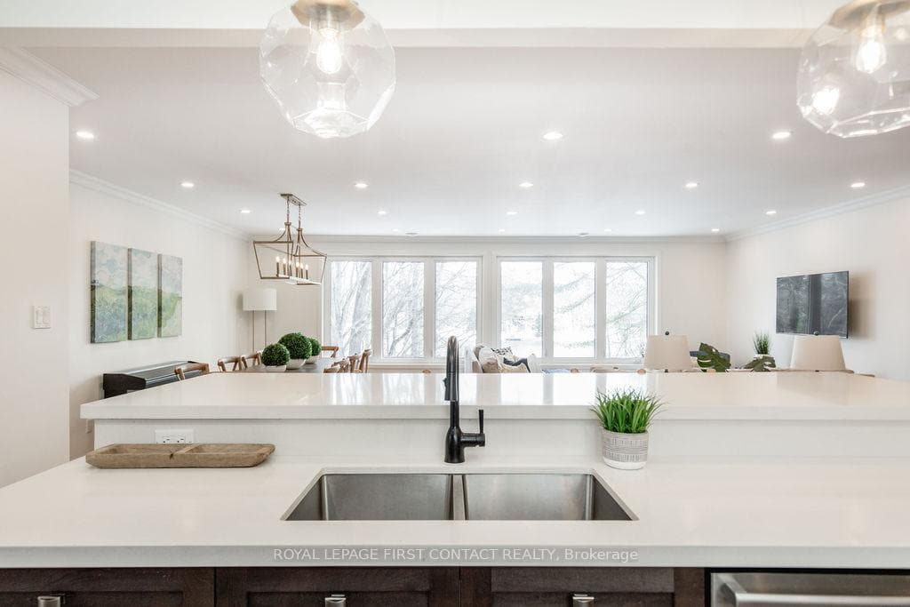 7671 Doner Drive photo 6
