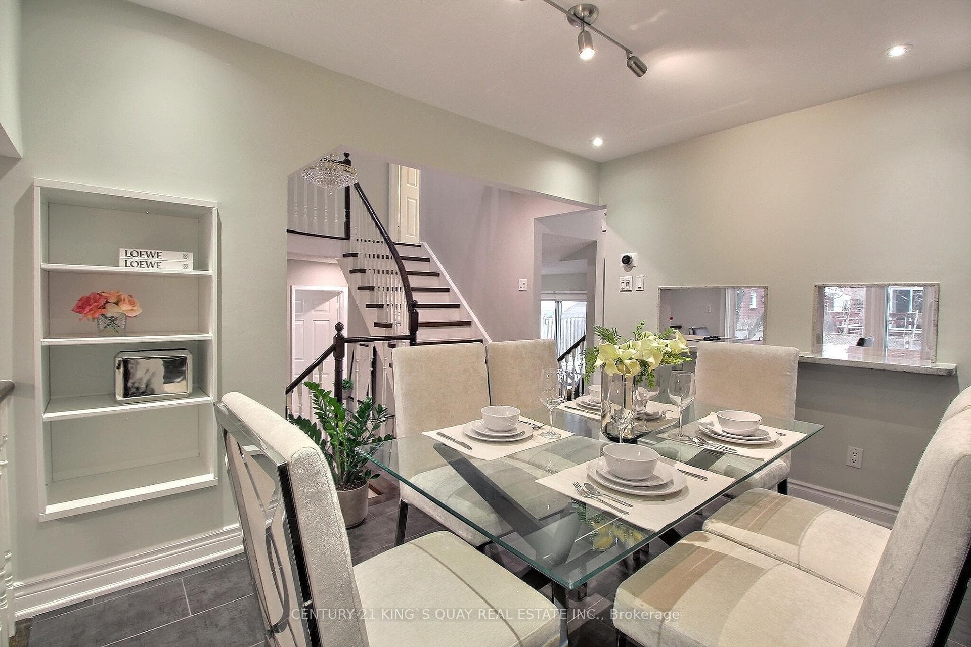 26 Canmore Boulevard photo 8