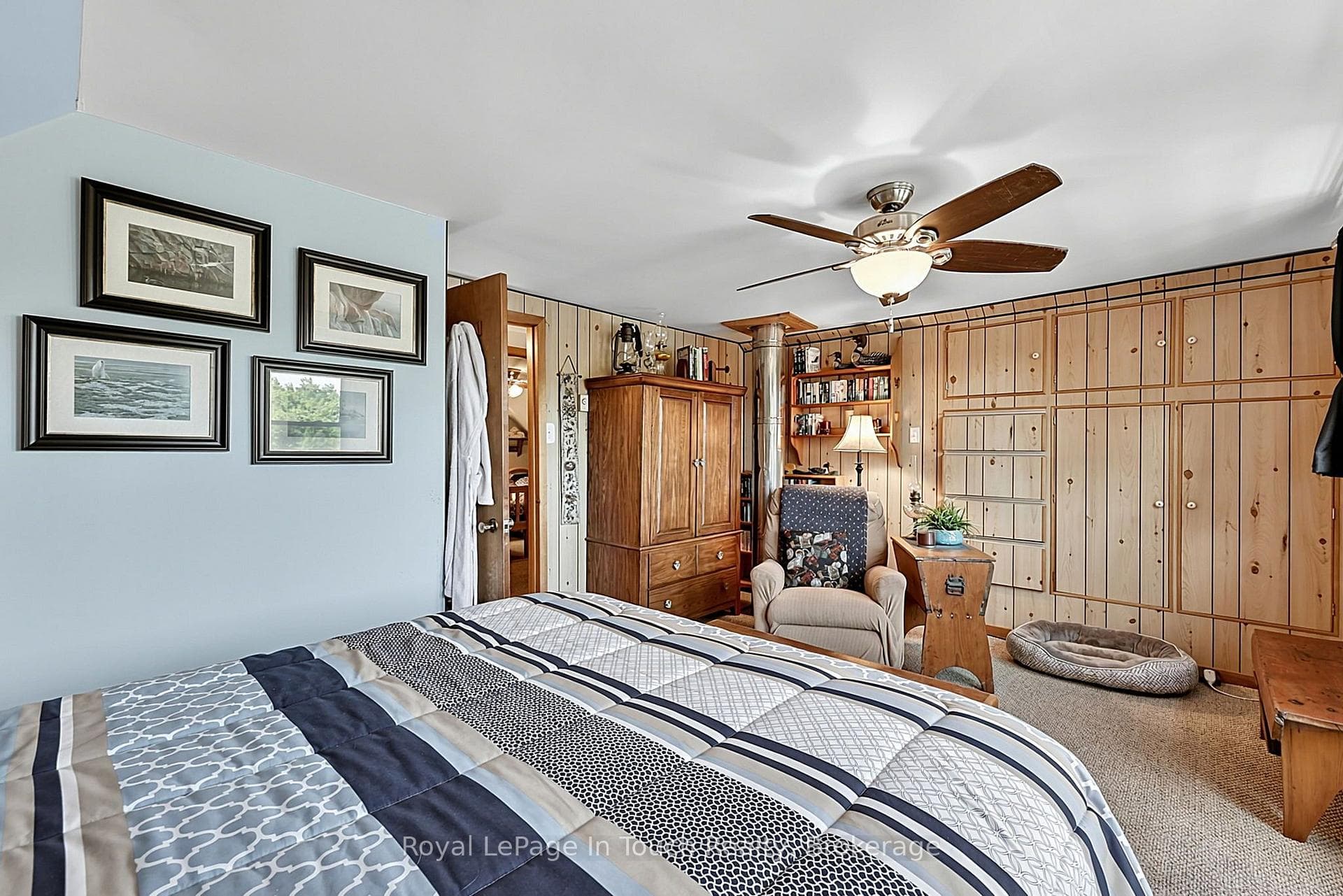 B207 Lot 26 Island photo 36