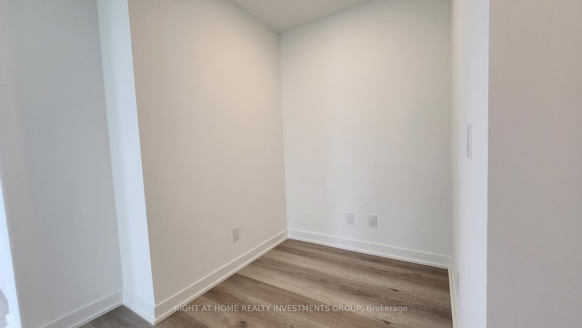 5 Defries Street Unit 3302 photo 15