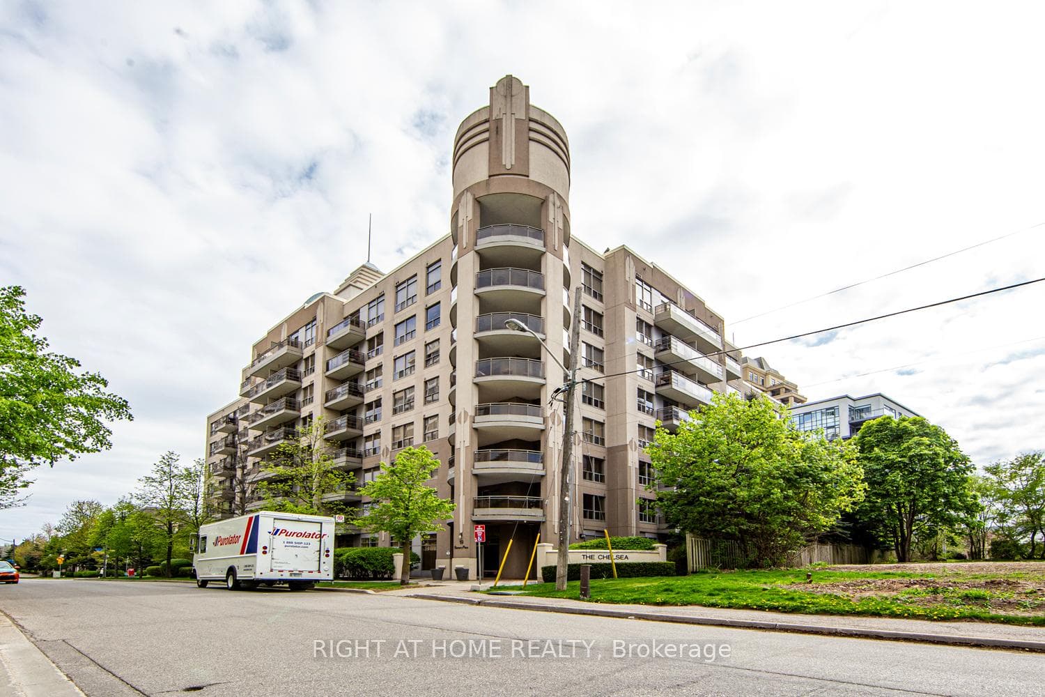19 Barberry Place Unit 410 photo 1