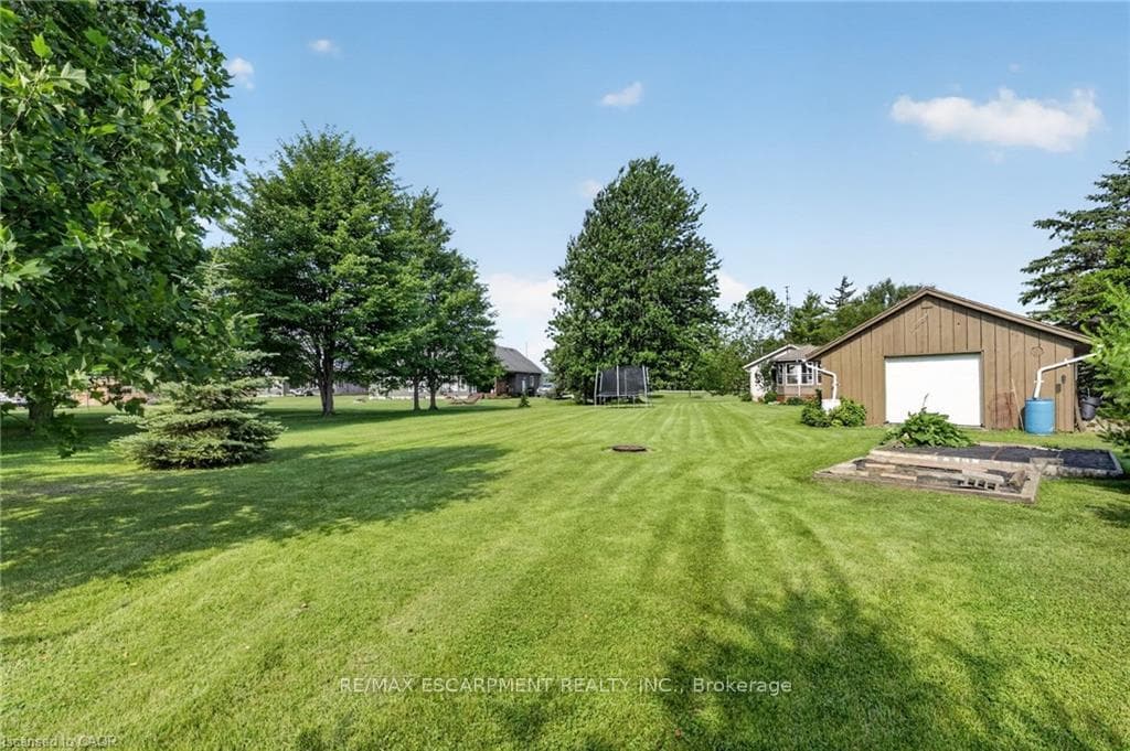 952 Robinson Road photo 46