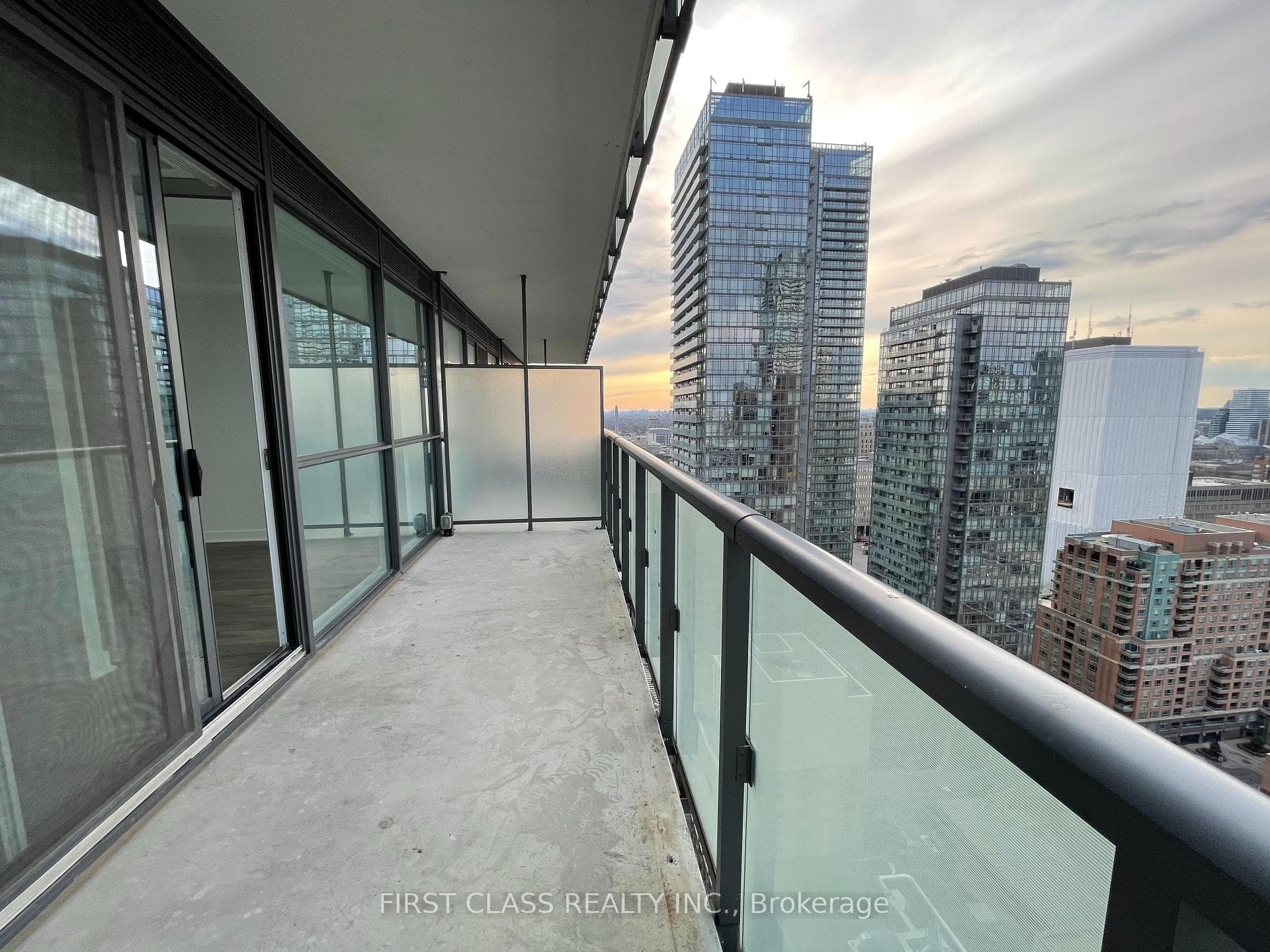 15 Grenville Street Unit 2707 photo 14