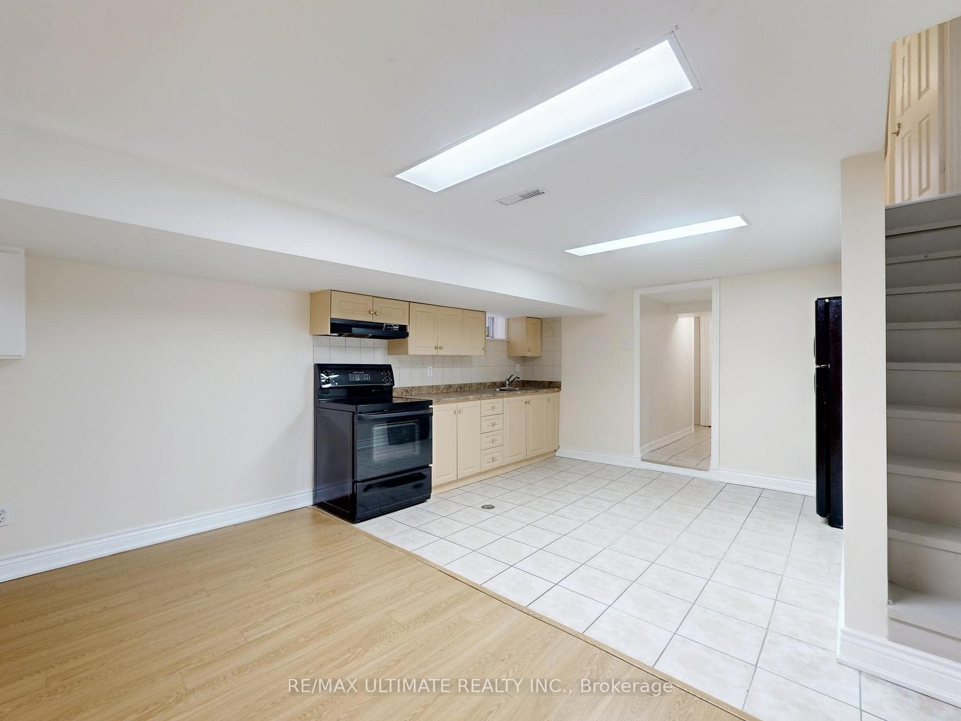186 Silverthorn Avenue photo 16