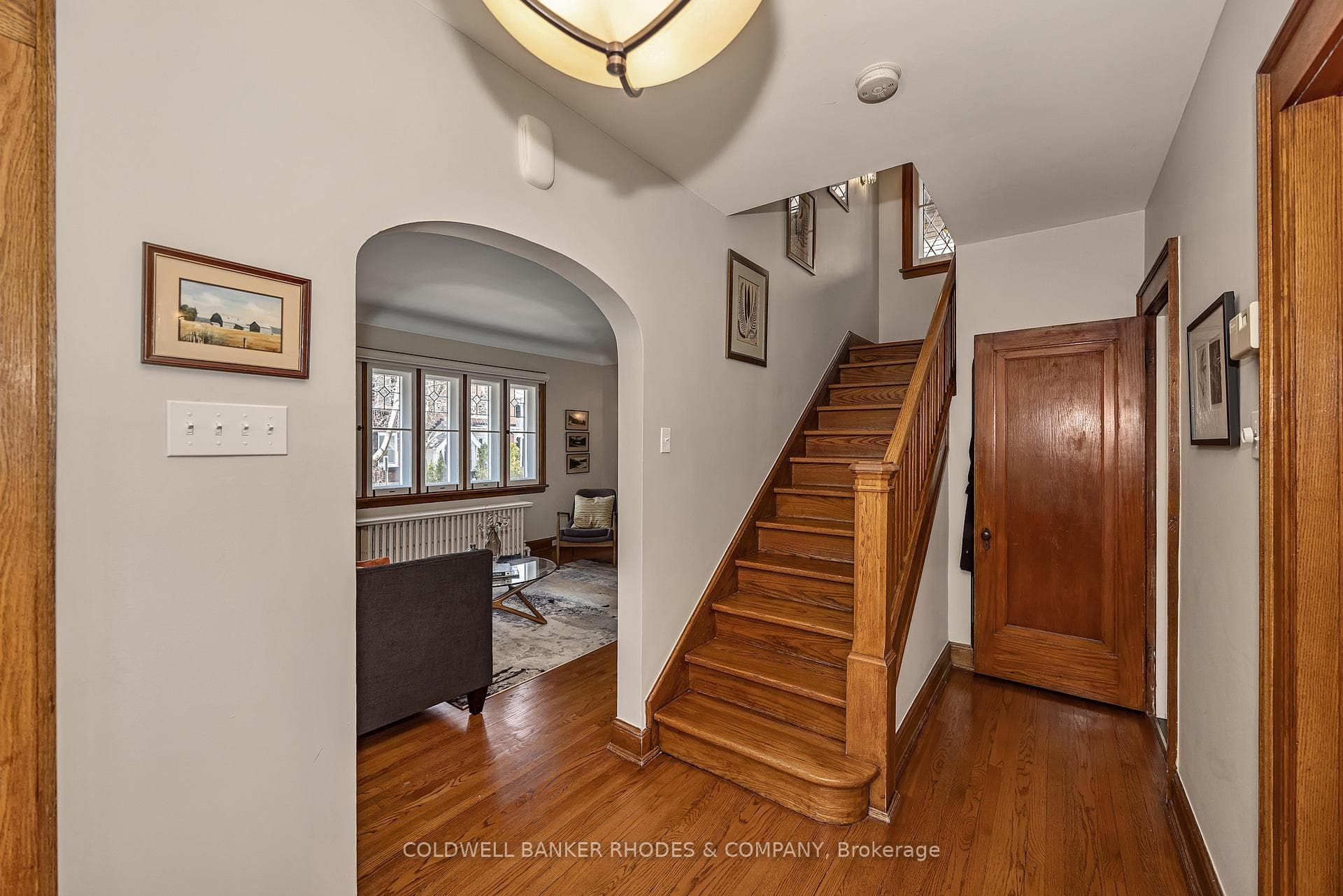 592 Besserer Street photo 18