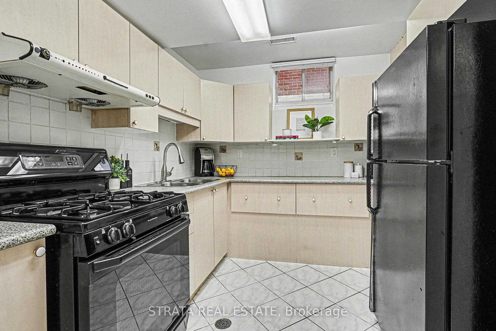 423 Manor Road photo 30