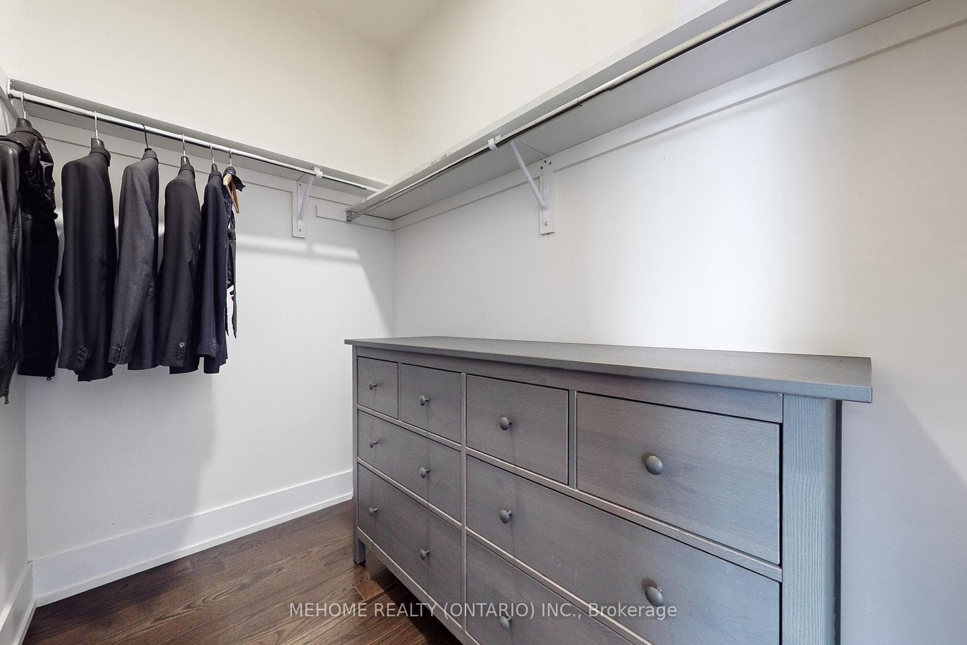 8 Cambray Road photo 22