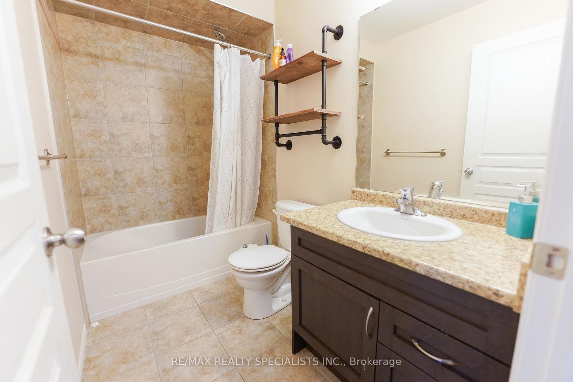 41 Trafalgar Drive photo 20