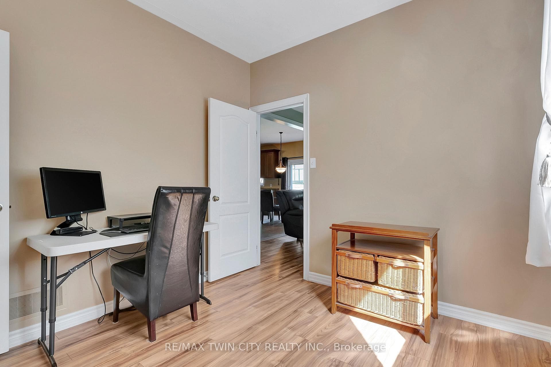 249 Ridgemere Court photo 17