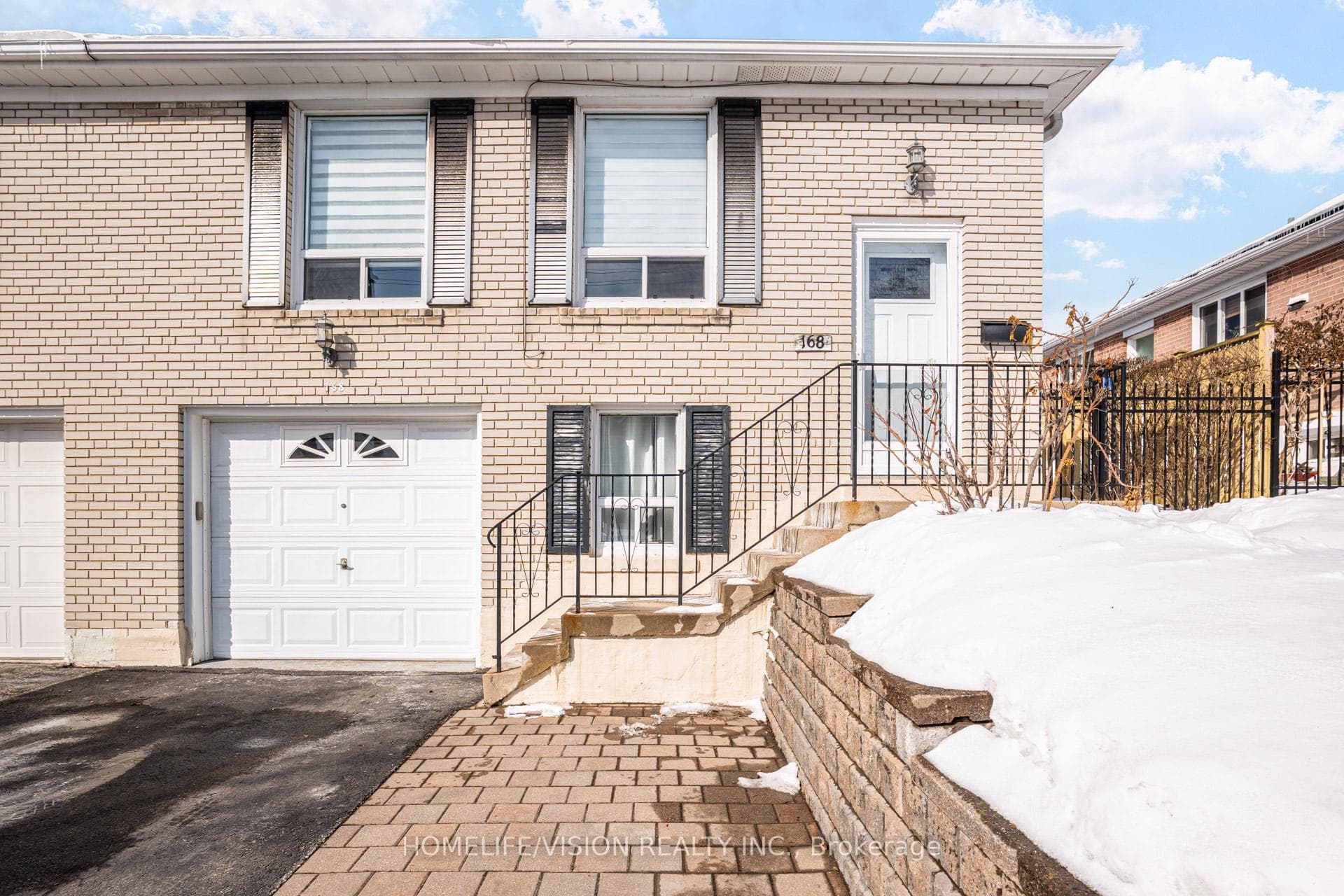 168 Old Sheppard Avenue photo 5