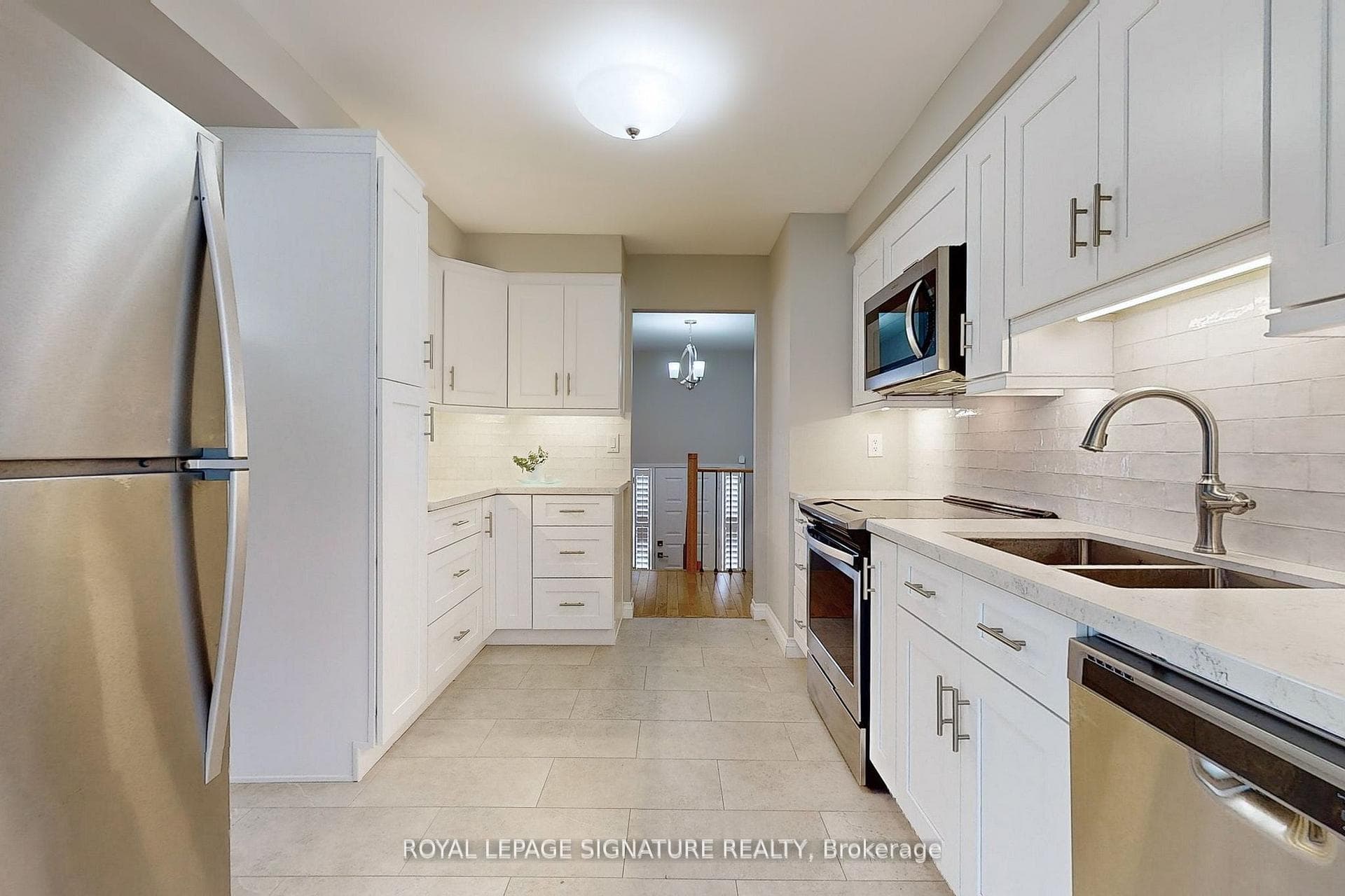 182 Melbourne Drive photo 13