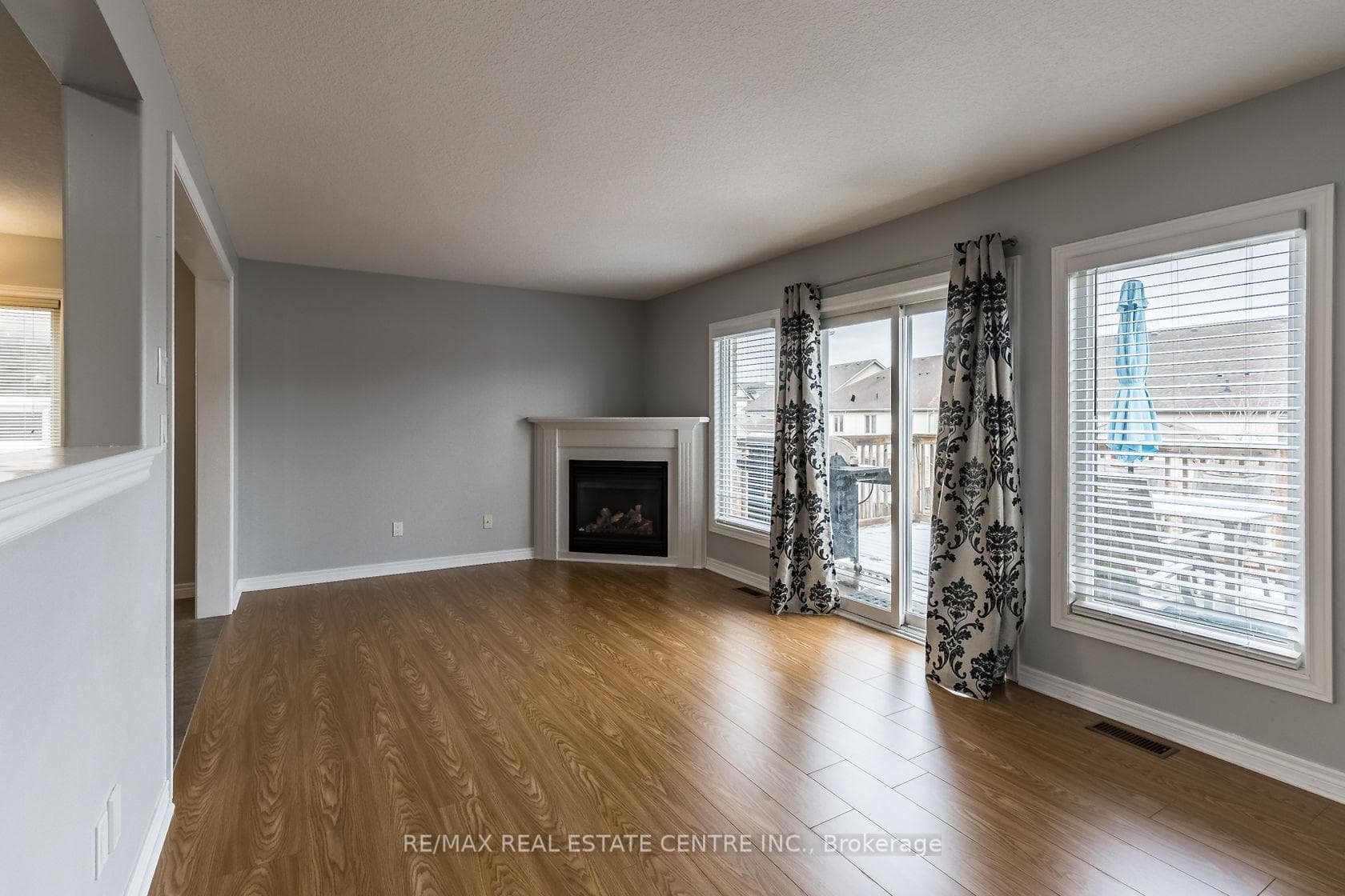 27 Dougall Street photo 16