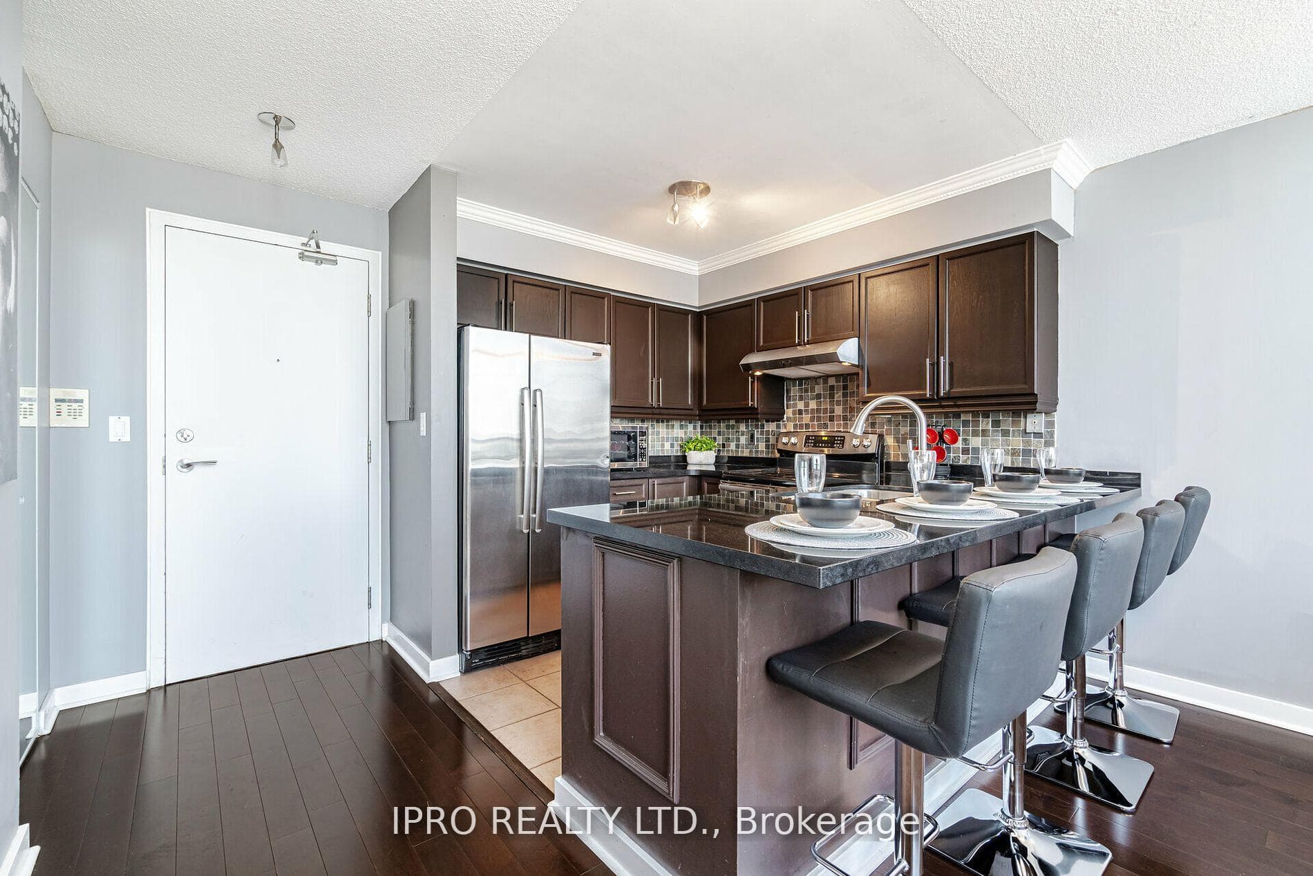 250 Manitoba Street Unit 715 photo 8