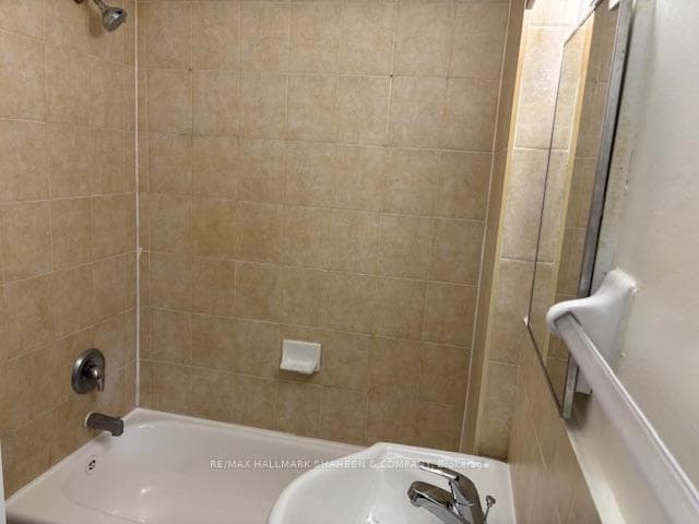 2 Kinsdale Boulevard Unit 112 photo 9