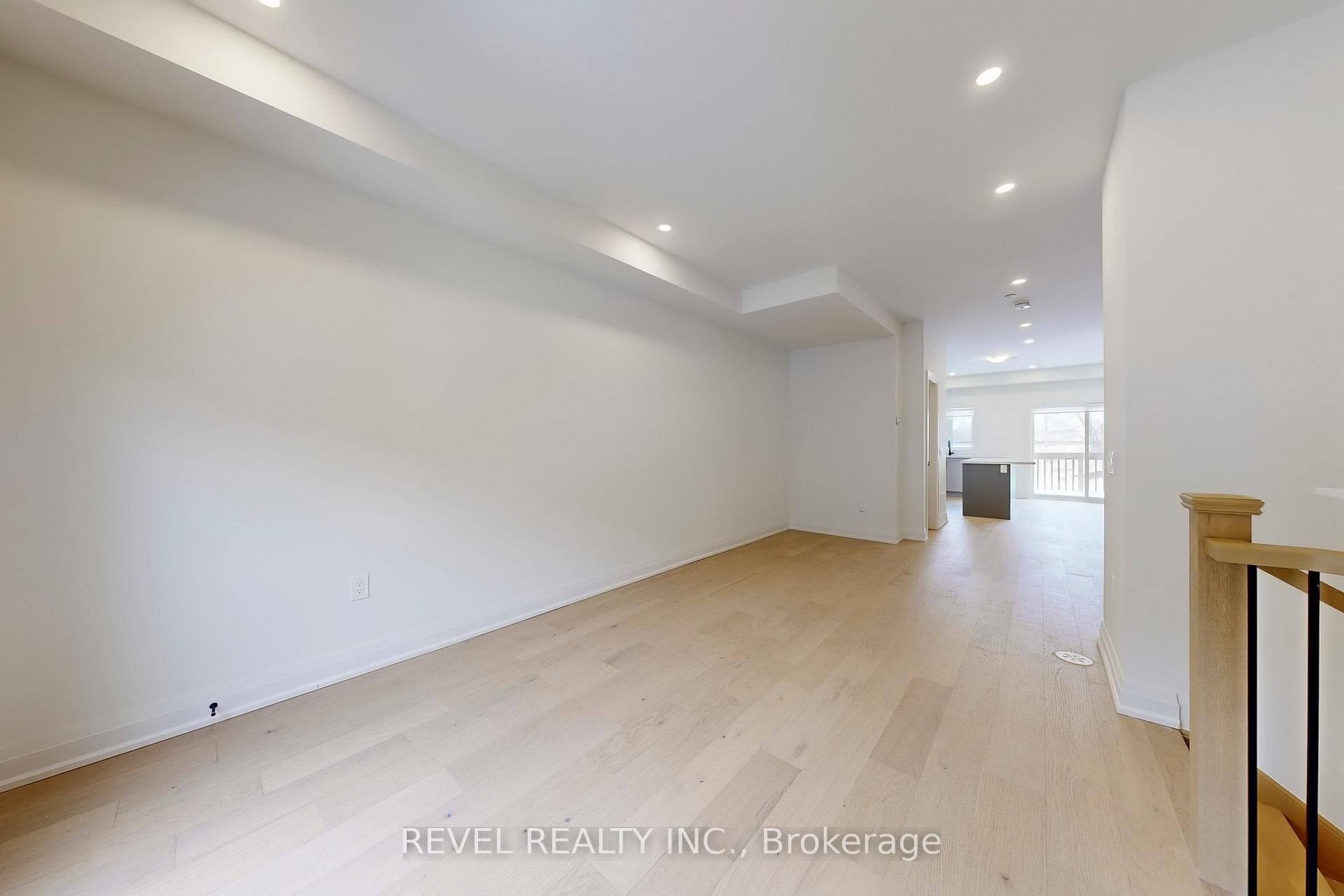 18 Marret Lane photo 7
