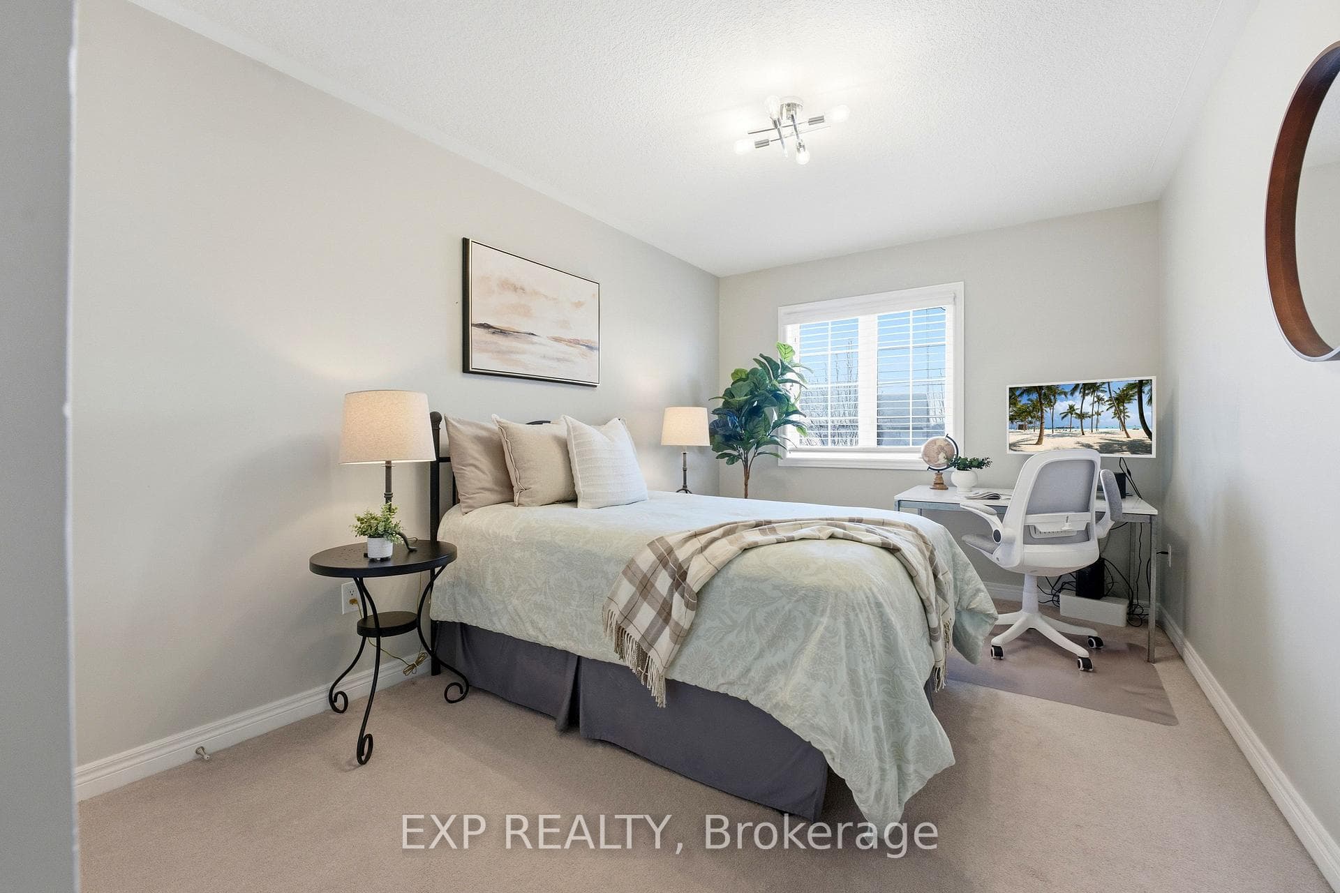 448 Rideau River Street photo 25