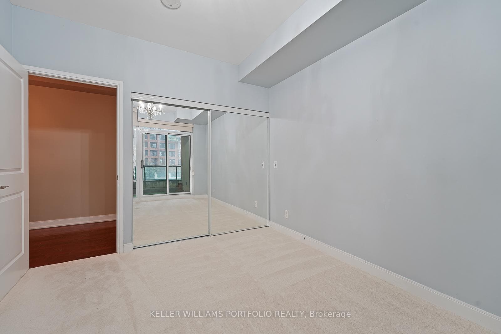 88 Broadway Avenue Unit 201 photo 21