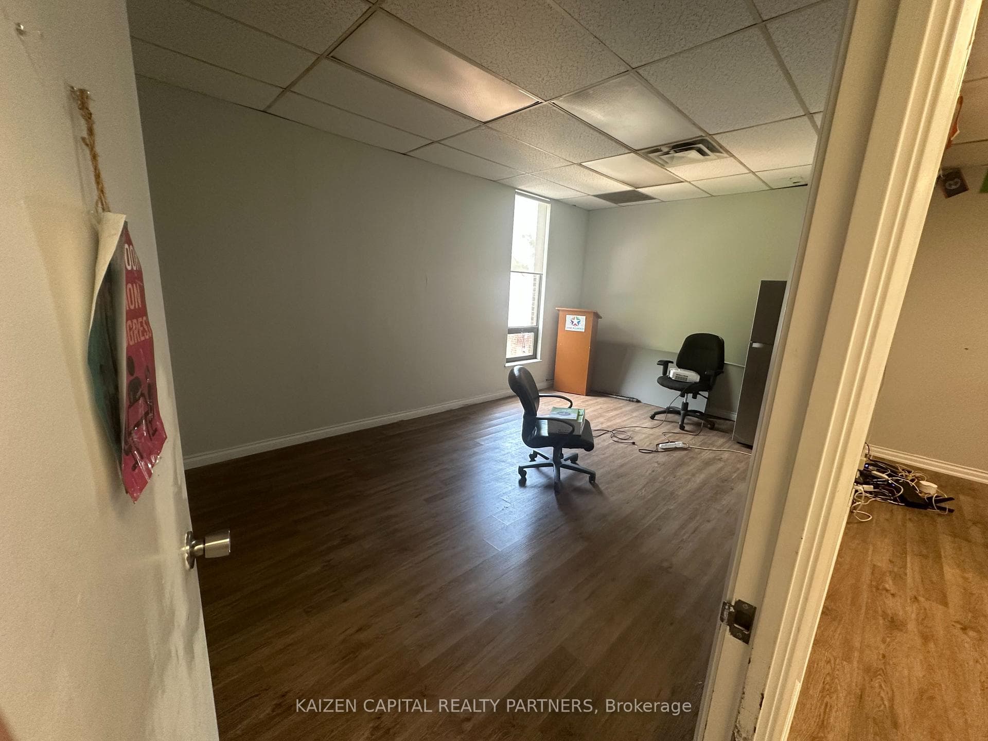 901 Jane Street Unit 202 photo 7