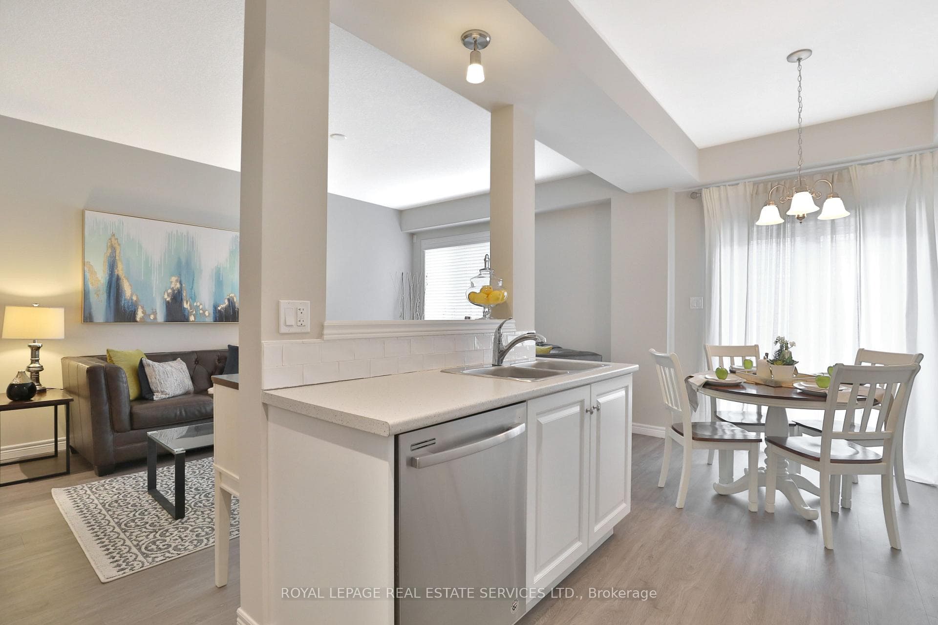 17 White Star Lane photo 11