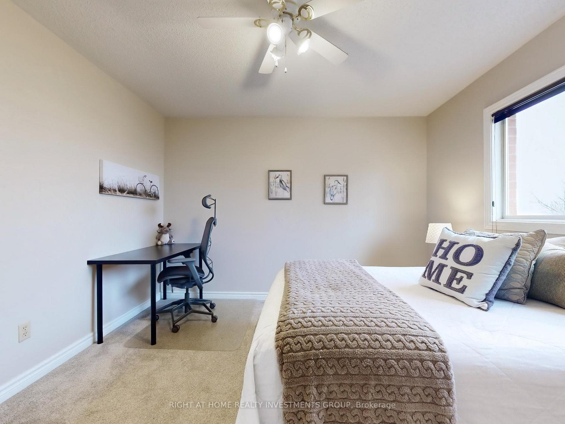 203 Kensit Avenue photo 26