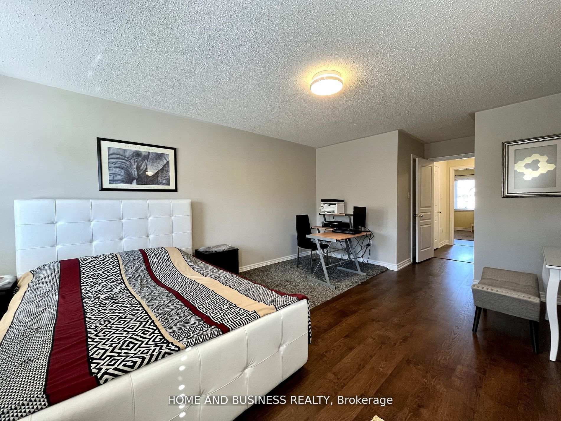 5532 Meadowcrest Avenue photo 21