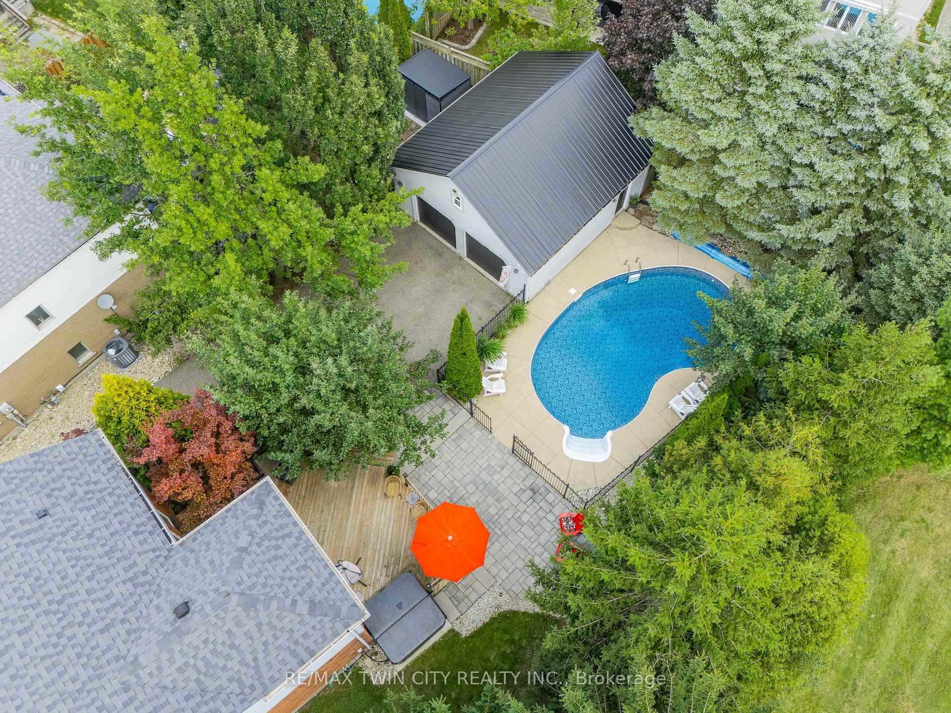 608 Bluenose Court photo 45