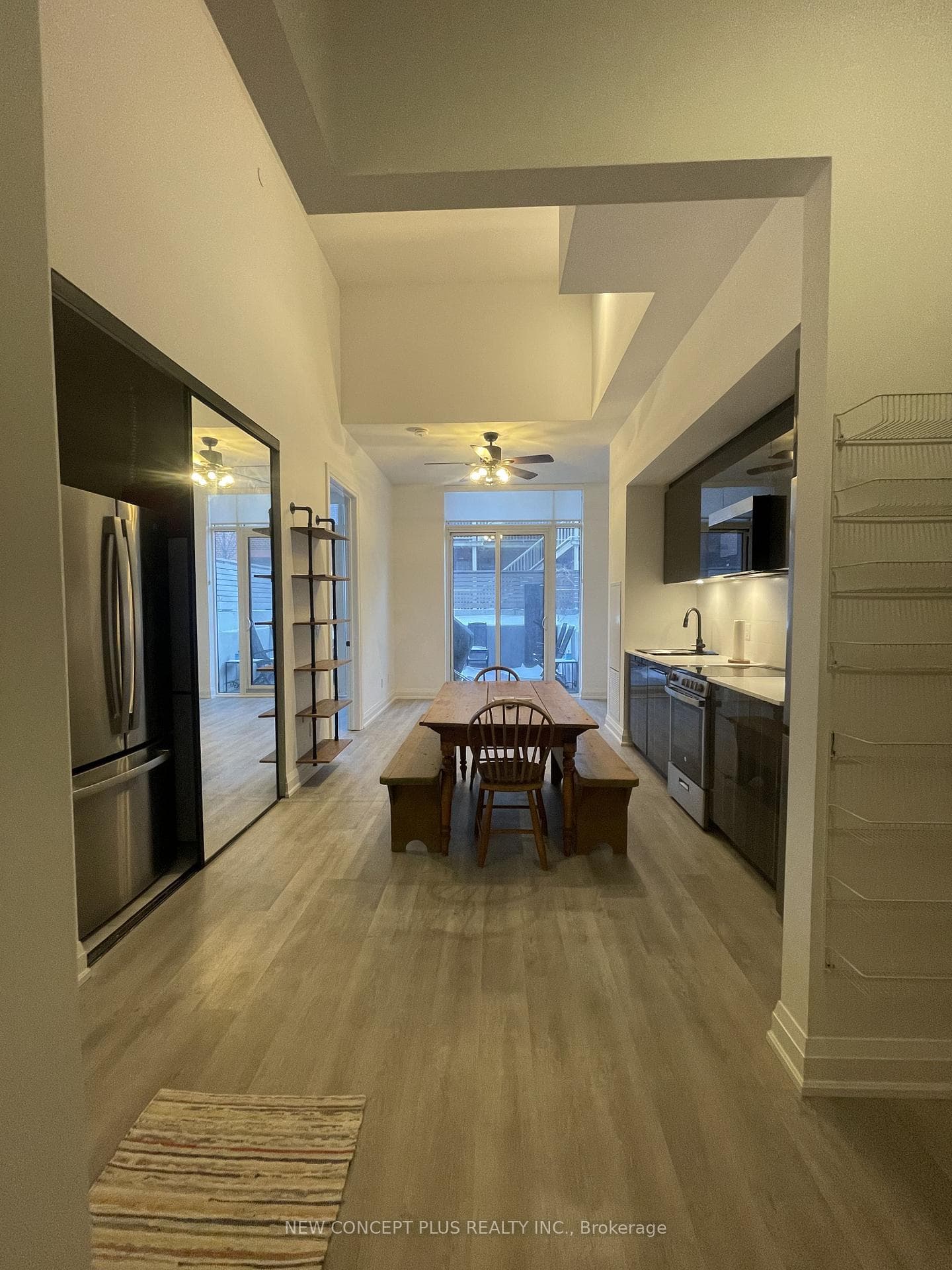 2369 Danforth Avenue Unit 103 photo 7
