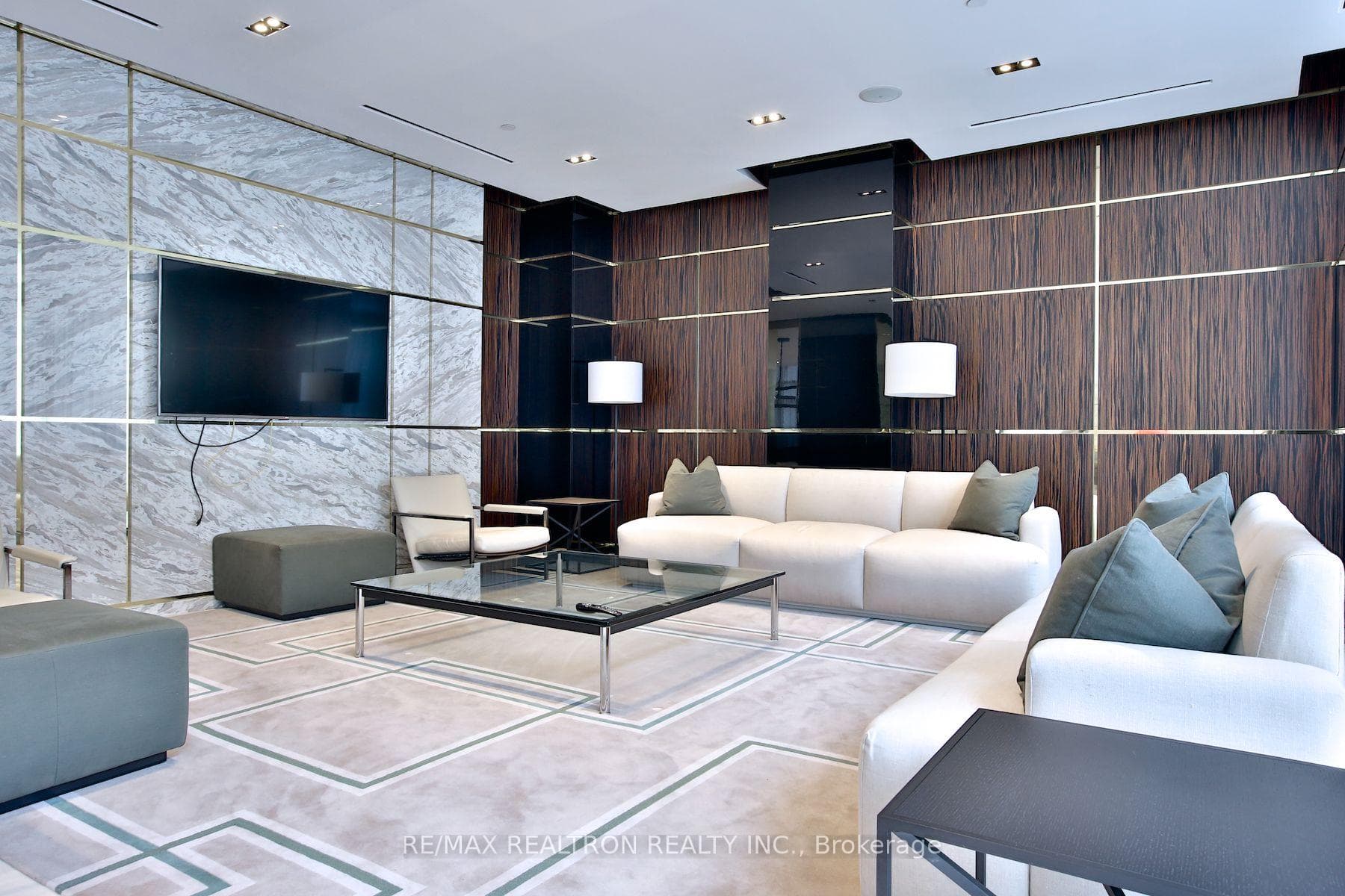 3018 Yonge Street Unit #204 photo 38