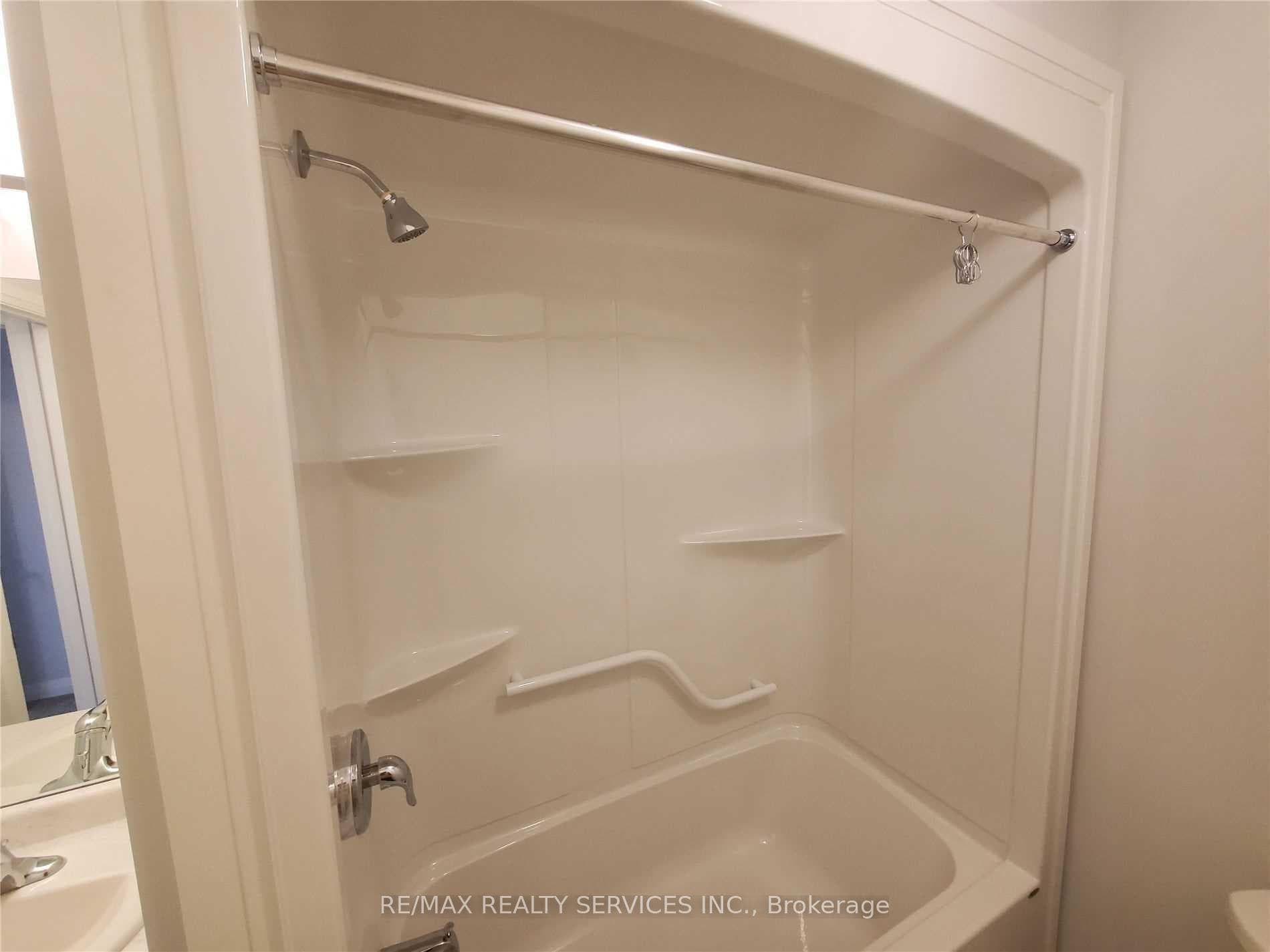 7418 Jonathan Drive photo 12