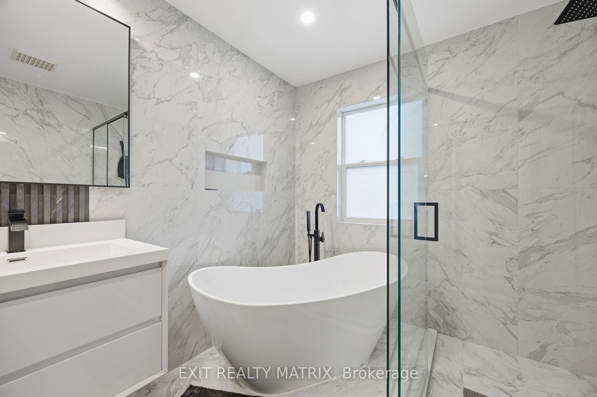 1511 Rumford Drive photo 30