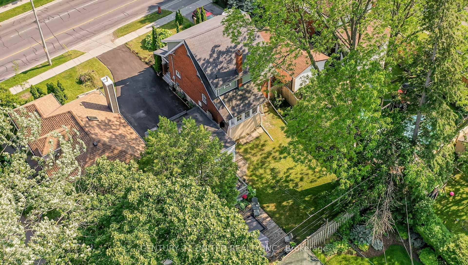 624 Charlotte Street photo 29