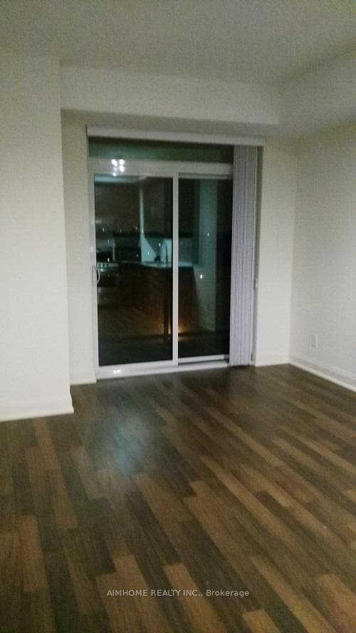 68 Canterbury Place Unit 806 photo 6